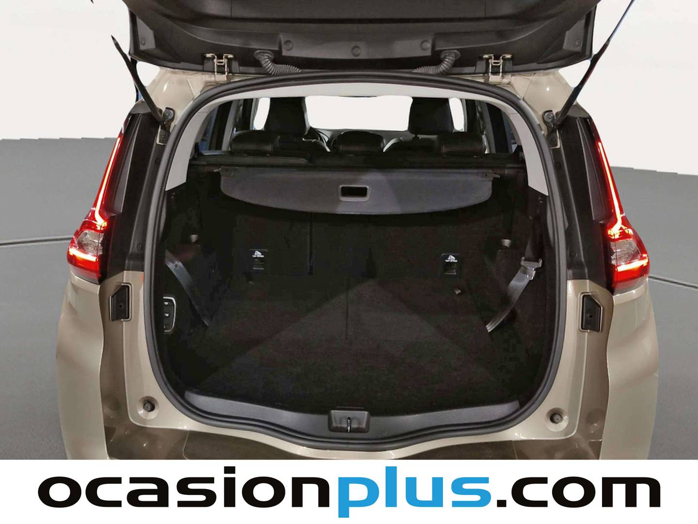 Foto Renault Grand Scénic Renault Grand Scenic Zen TCe (140 CV) EDC GPF siete plazas