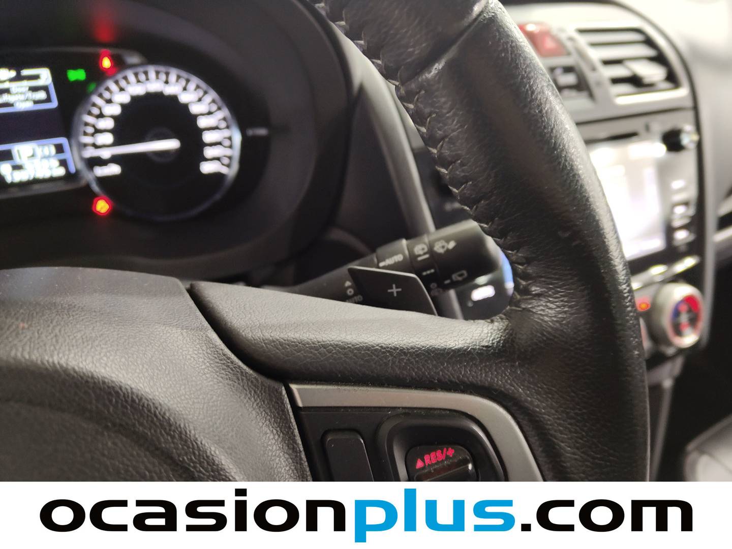 Foto Subaru Forester Subaru Forester 2.0 Executive Plus Lineartronic (240 CV)