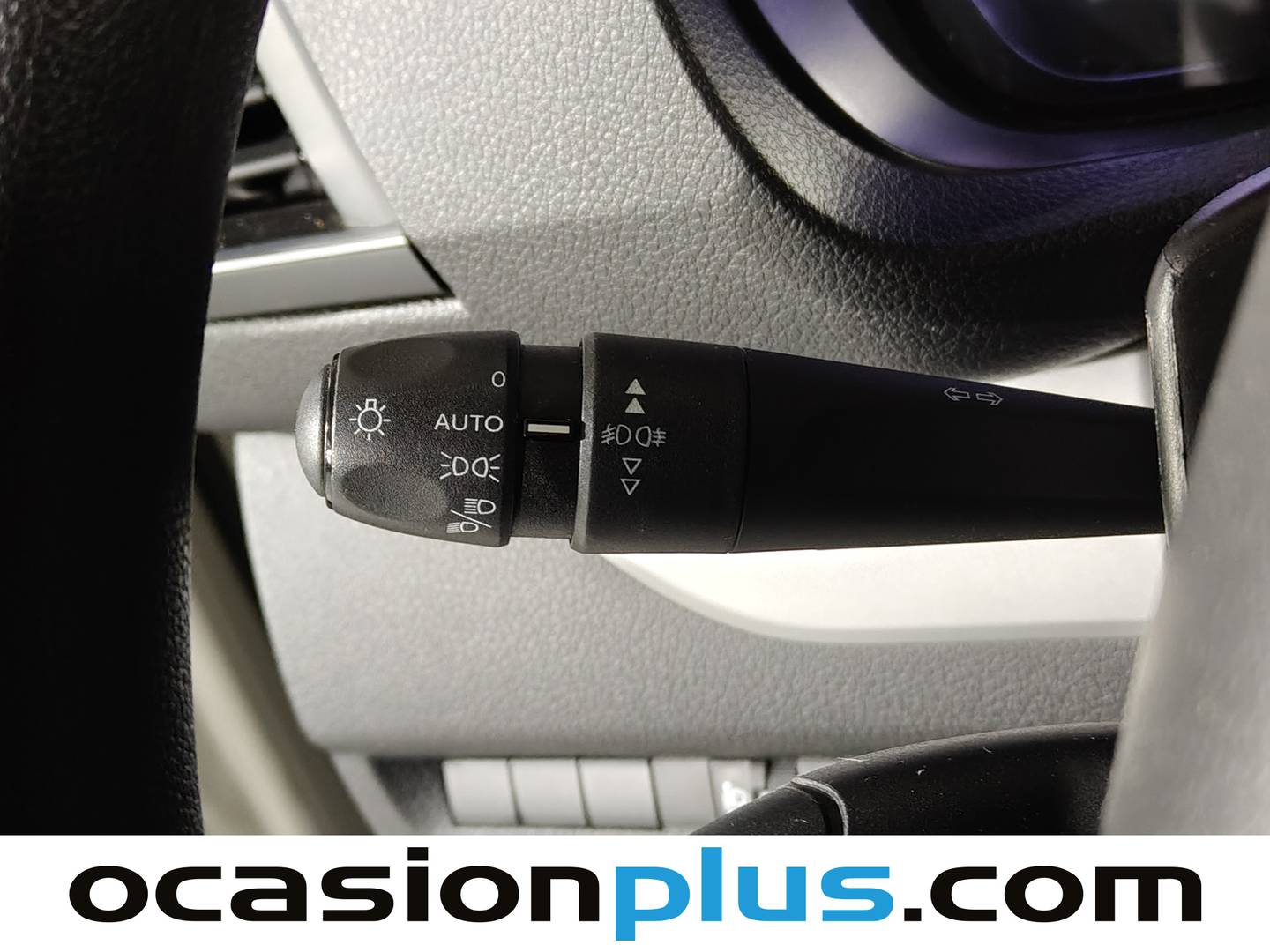 Foto Peugeot Traveller Peugeot Traveller BlueHDi 120 Business Long (120 CV) 9 Plazas