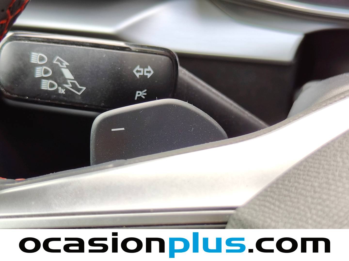 Seat León Seat León 1.0 eTSI S&S FR 25 Aniversario DSG (110 CV) seminuevo