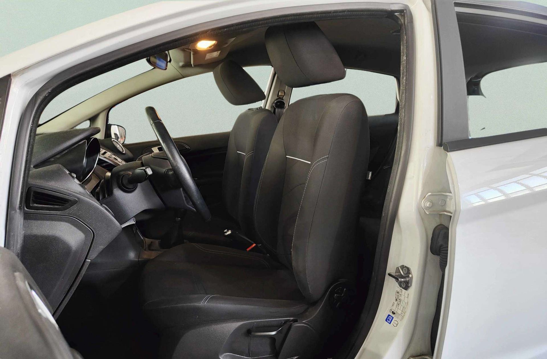 Ford Fiesta 1.0 EcoBoost Trend - foto 8