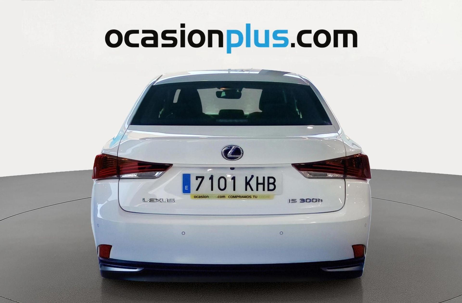 Lexus IS 300h F-Sport - foto 21