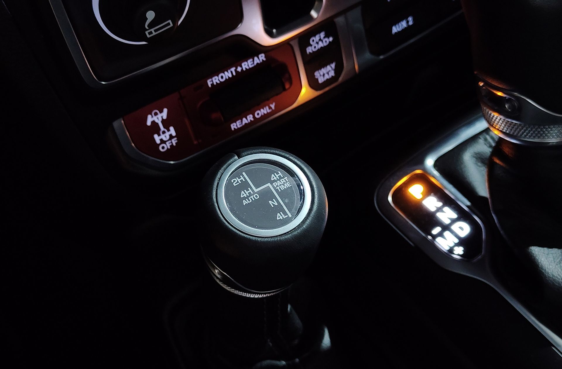 Jeep Wrangler 2.0T GME Rubicon 8ATX - foto 7