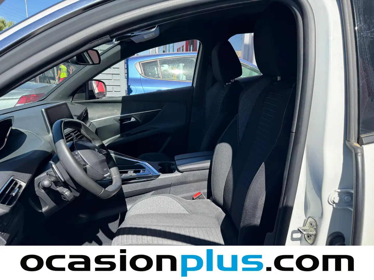 Foto Peugeot 3008 Peugeot 3008 BlueHDi 130 S&S Active Pack EAT8 (130 CV)