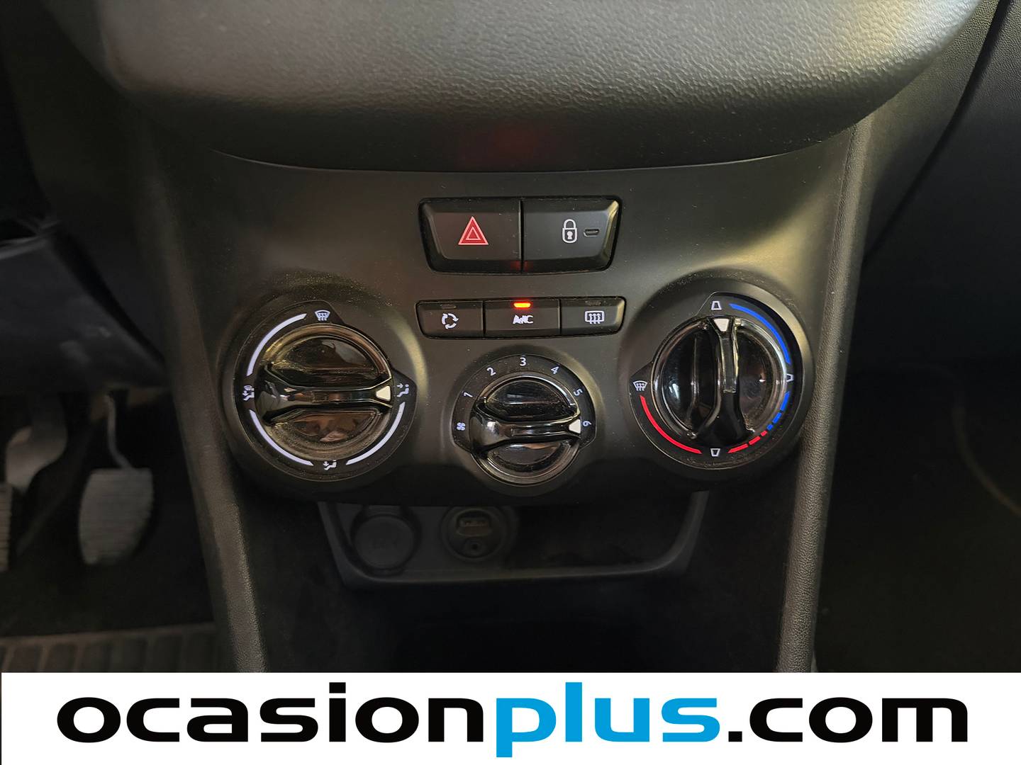 Equipamiento del Peugeot 208 Peugeot 208 1.4 HDi Business Line (68 CV)