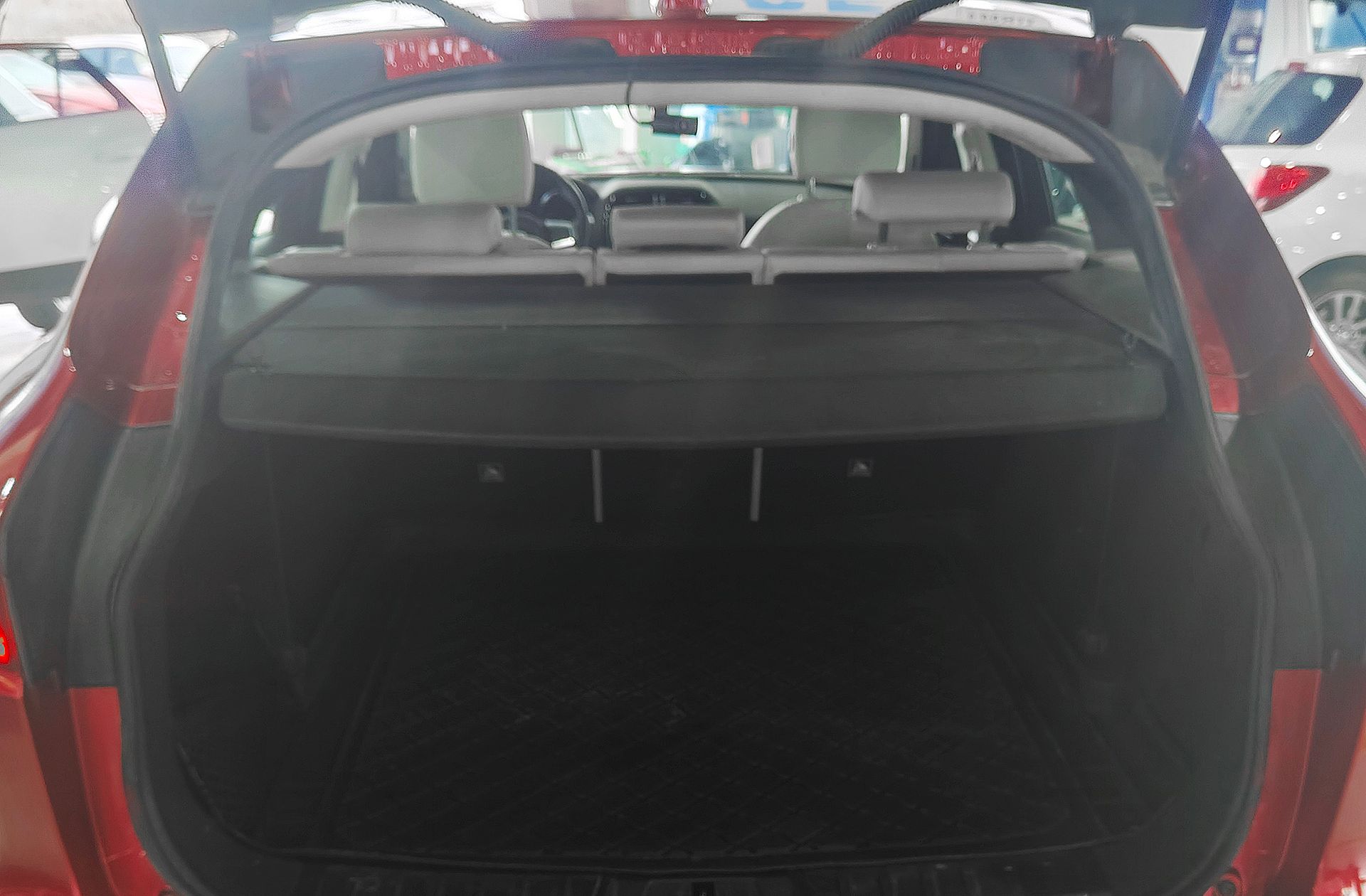 Jaguar F-Pace 2.0T i4 Prestige AWD - foto 17