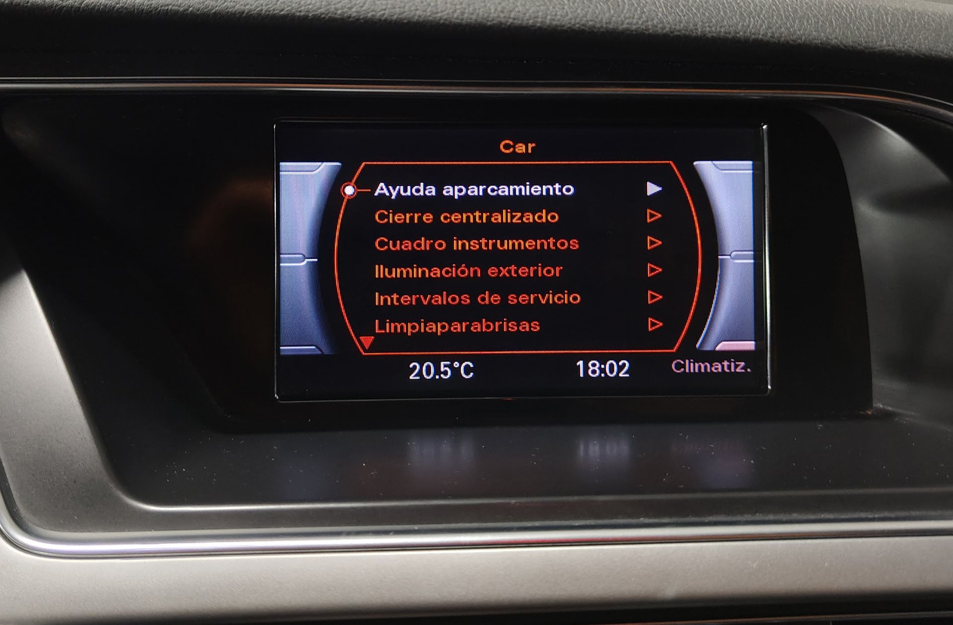Audi A4 Avant Advanced edition 2.0 TDI - foto 27