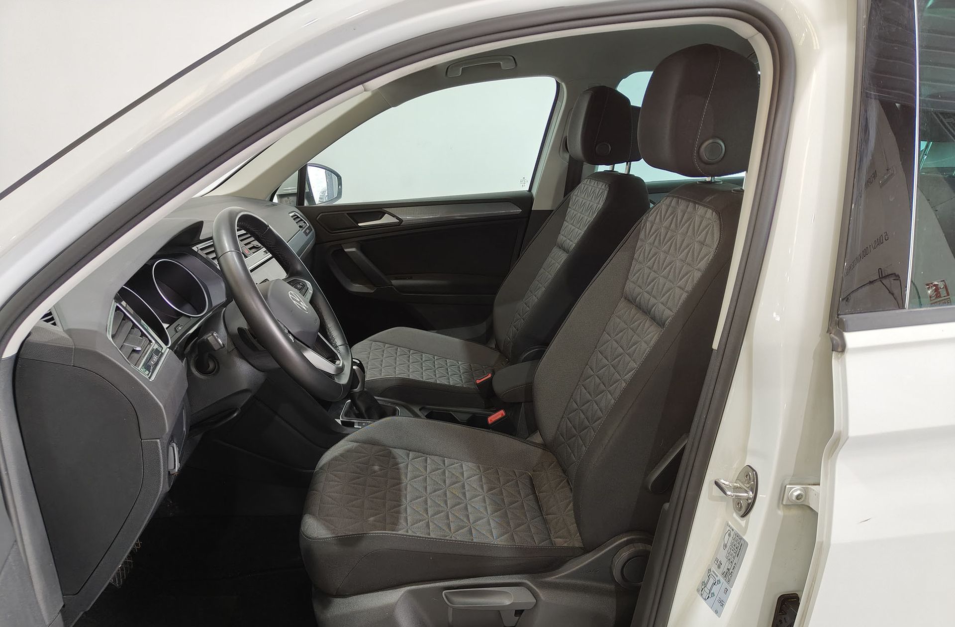 Volkswagen Tiguan Life 2.0 TDI DSG - foto 13
