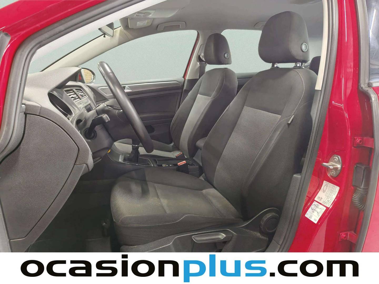 Foto asientos delanteros Volkswagen Golf Volkswagen Golf Business 1.6 TDI BMT (110 CV)