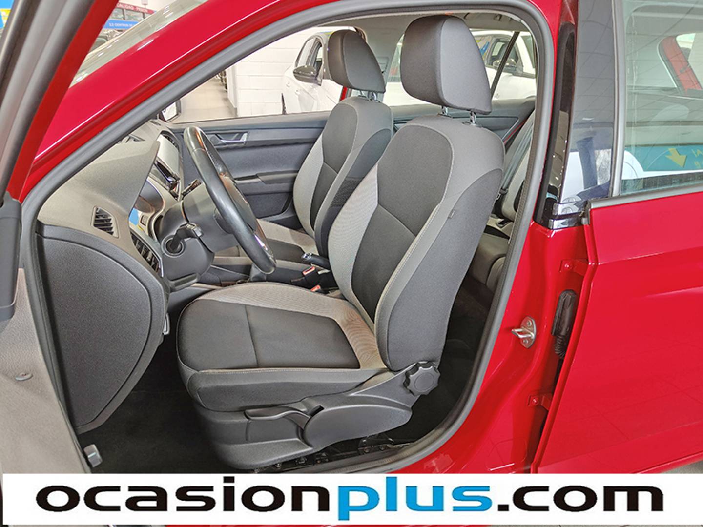 Foto asientos delanteros Skoda Fabia Skoda Fabia Combi 1.0 TSI Ambition (95 CV)