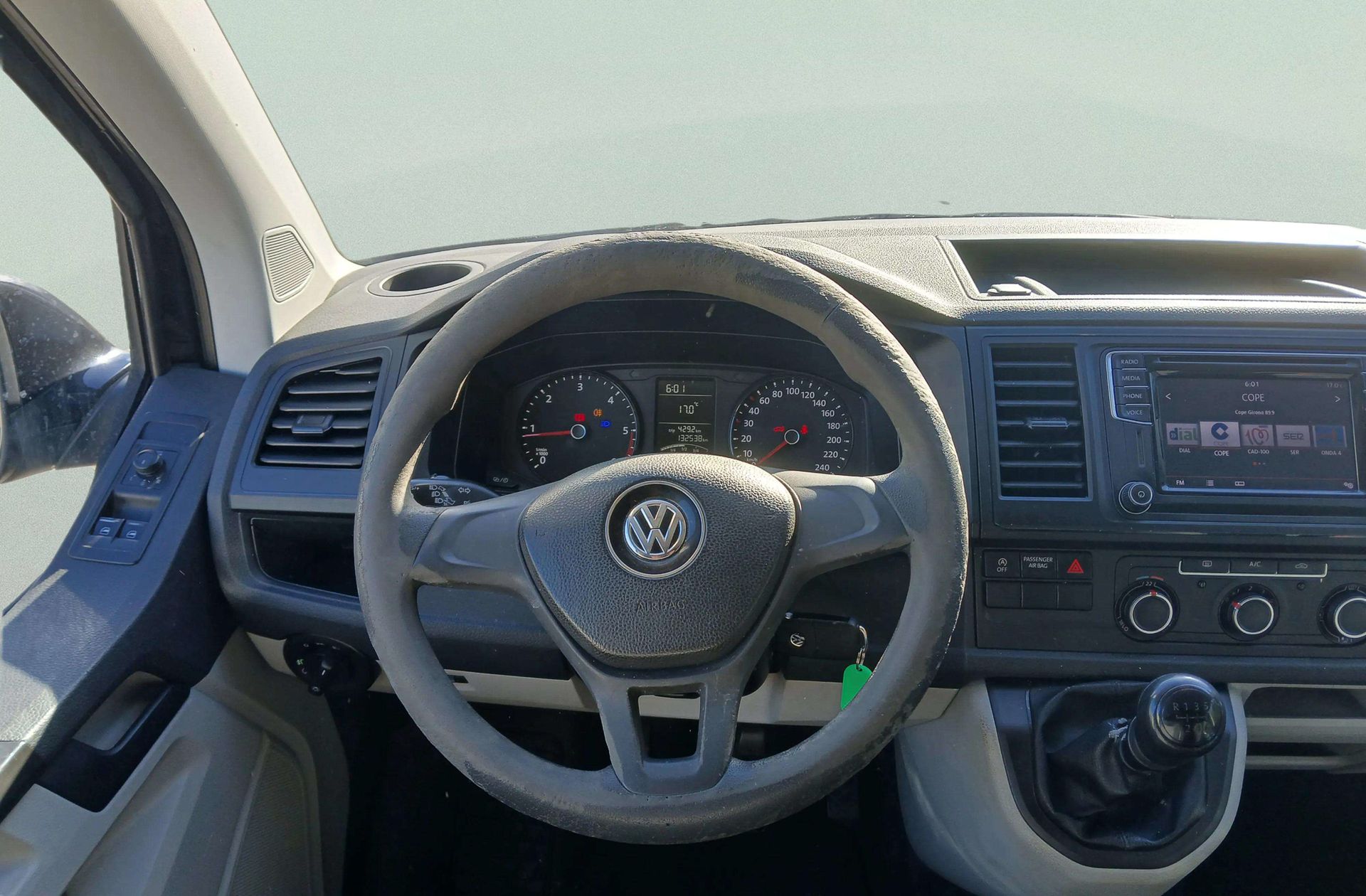 Volkswagen Transporter Mixto Batalla Corta TN 2.0 TDI BMT Isotermo 5 plazas - foto 21