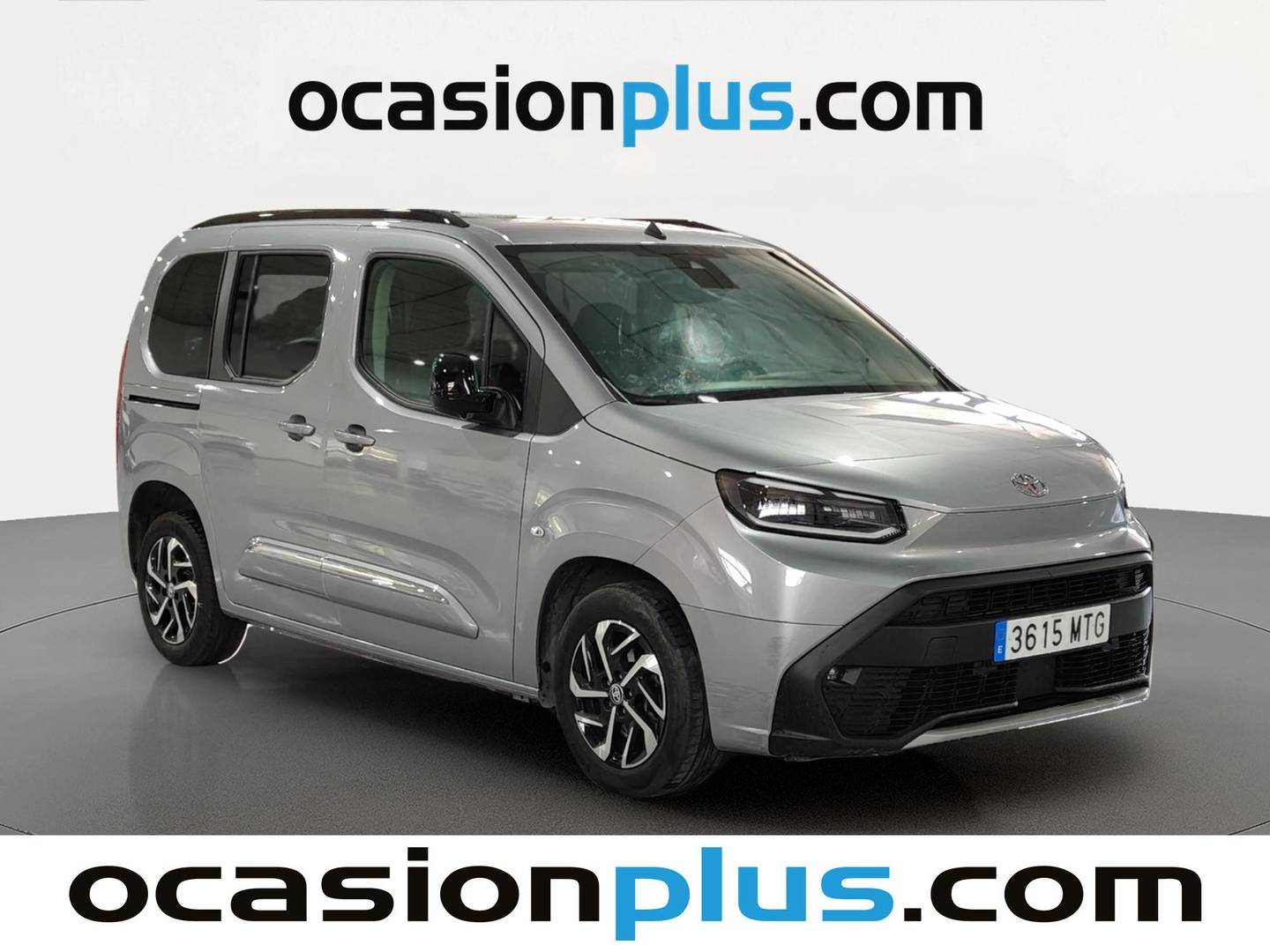 Foto delantera Toyota Proace City Verso Toyota Proace City Verso Combi 1.5D L1 VX (131 CV) derecha