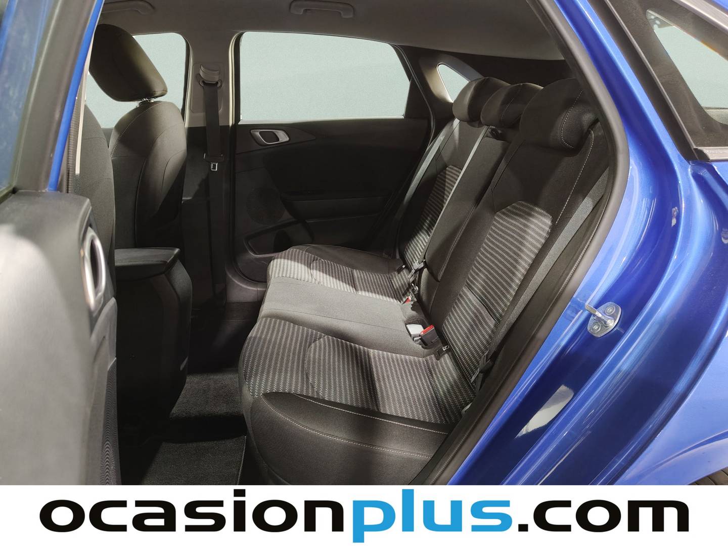 Foto asientos traseros KIA Ceed KIA Ceed 1.0 T-GDI Drive (100 CV)