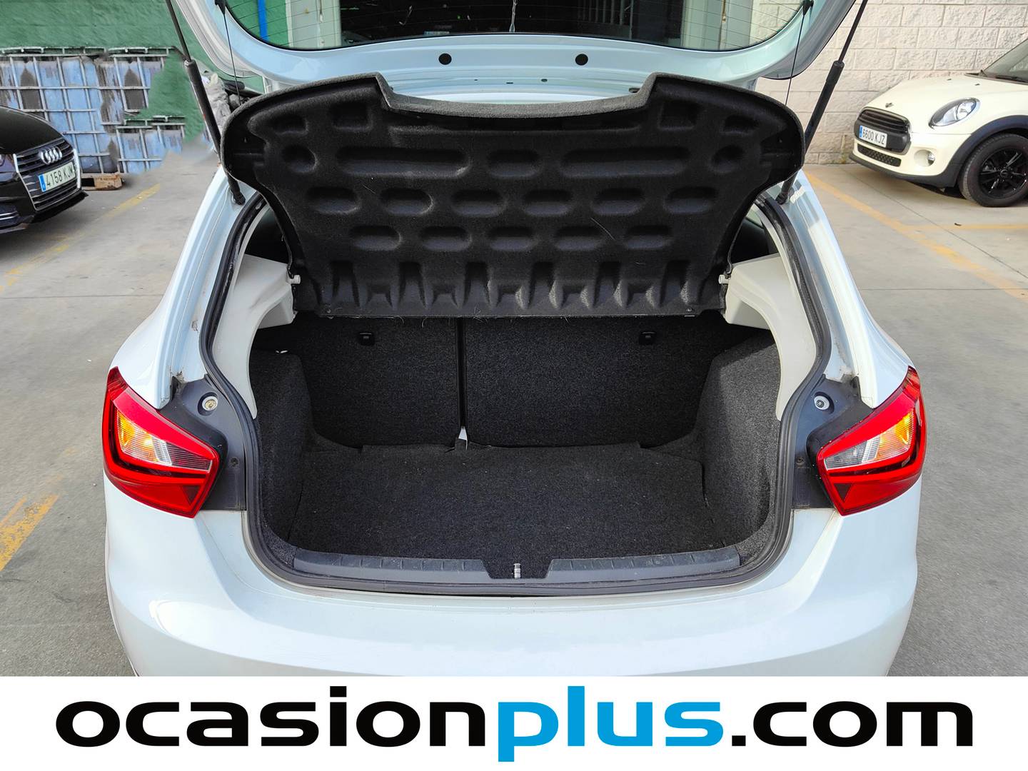 Fotos maletero Seat Ibiza Seat Ibiza 1.4 TDI Style Connect (90 CV)