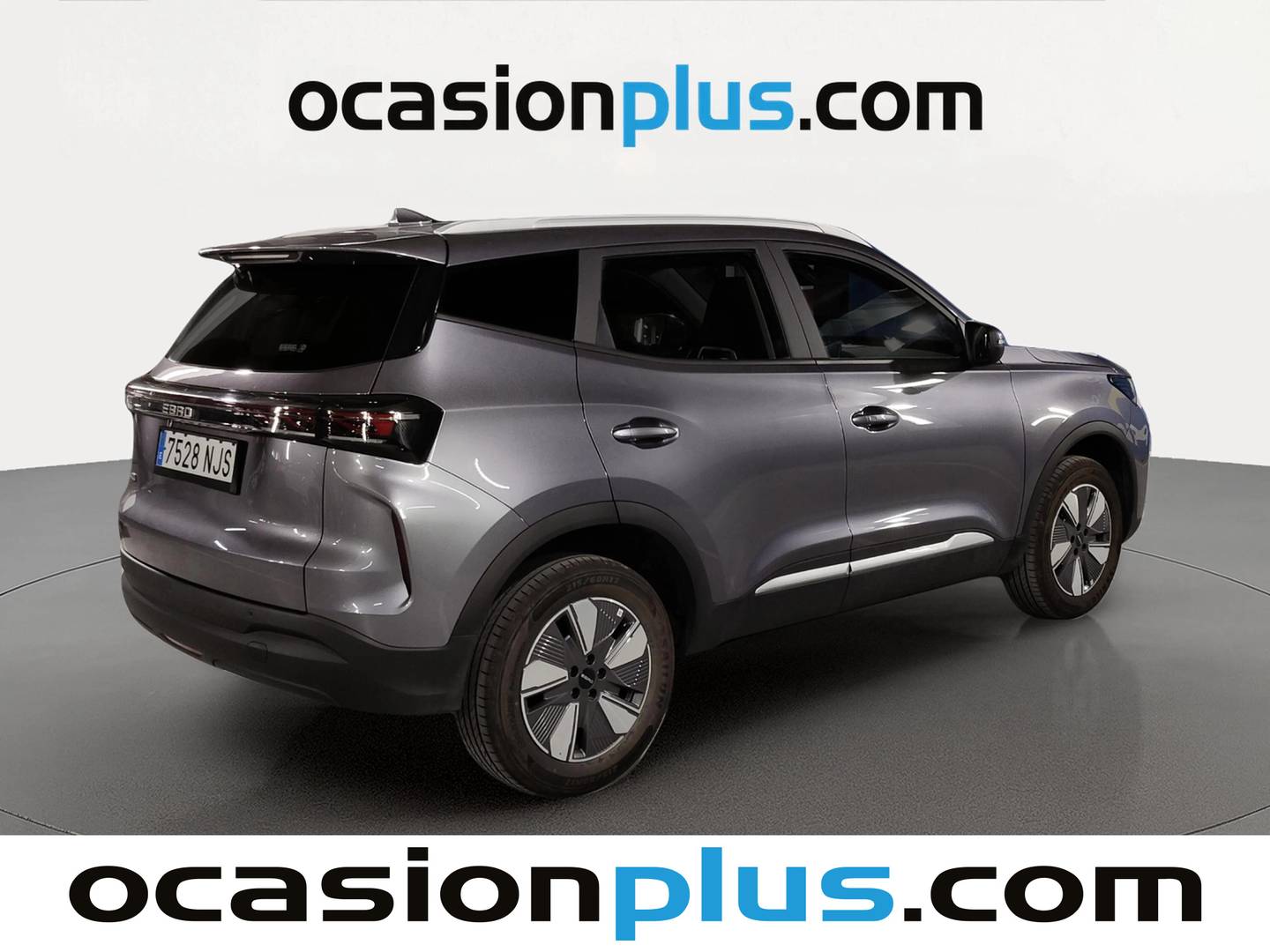 Foto trasera EBRO S400 EBRO S400 1.5 DHE HEV Premium CVT (211 CV) derecha