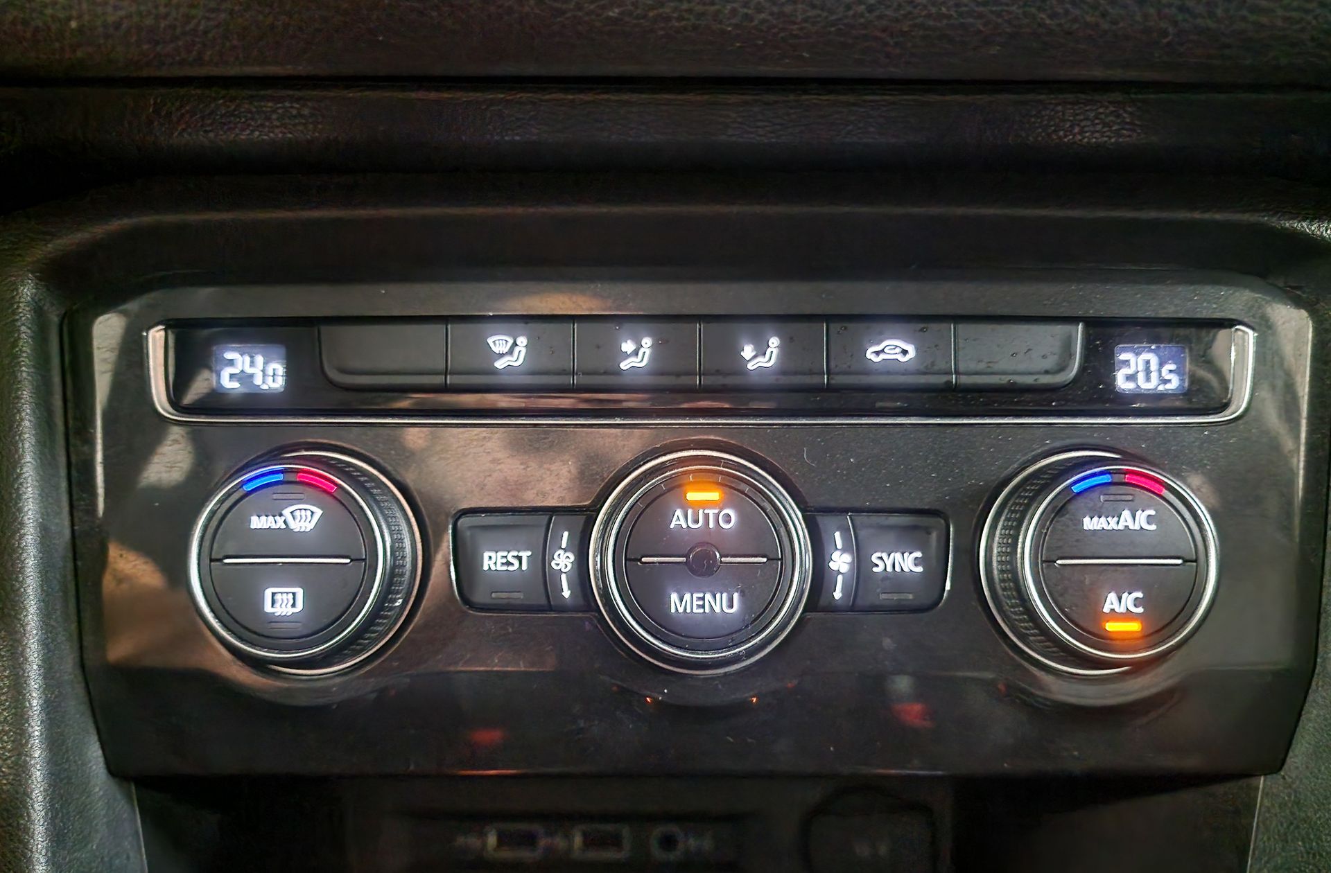 Volkswagen Tiguan Advance 1.5 TSI Pack R-Line - foto 33