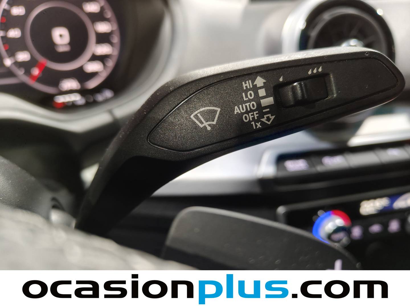 Foto Audi Q2 Audi Q2 Adrenalin 30 TDI (116 CV) S tronic Pack S-Line