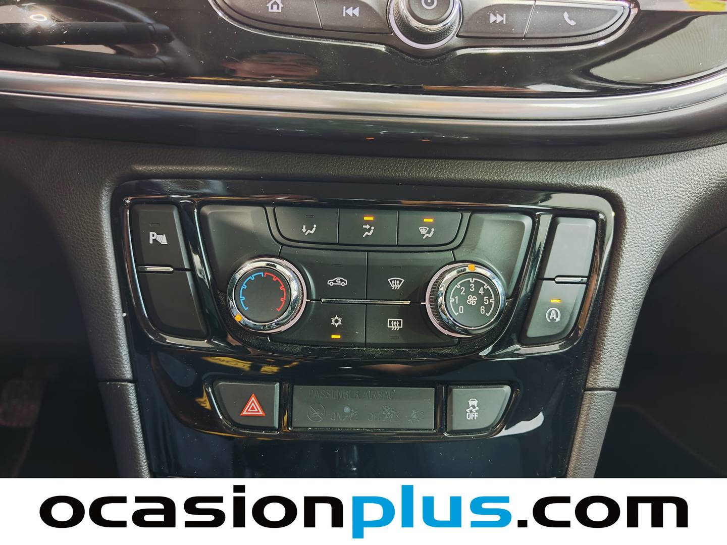 Equipamiento del Opel Mokka X Opel Mokka X 1.4 Turbo S&S Selective 4X2 (140 CV)