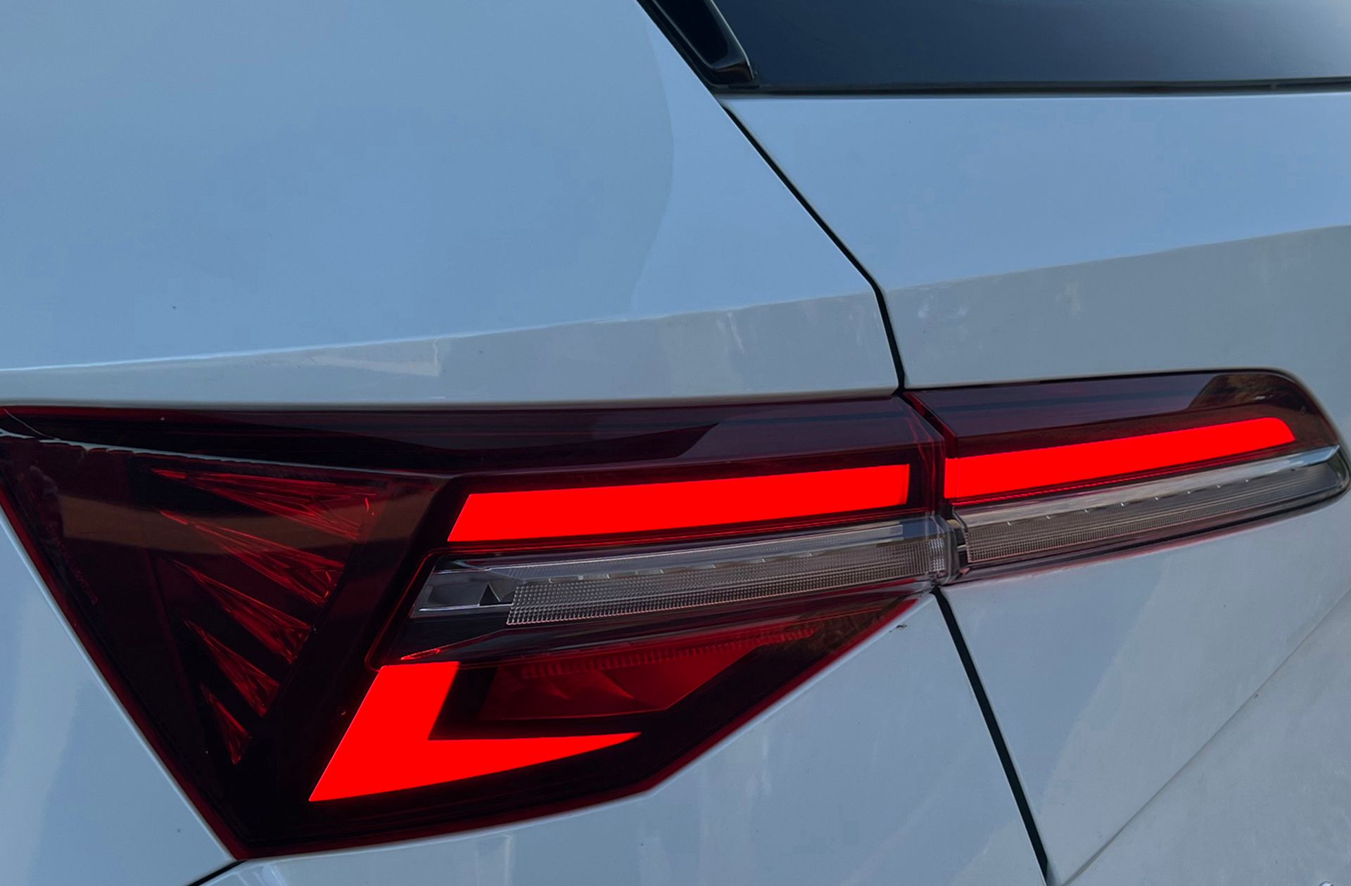Škoda Karoq 2.0 TDI Selection - foto 15