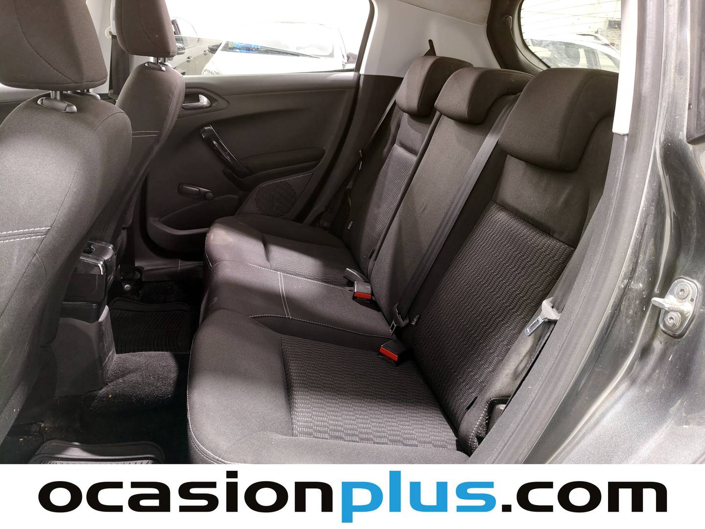Foto asientos traseros Peugeot 208 Peugeot 208 BlueHDi 100 Style (100 CV)