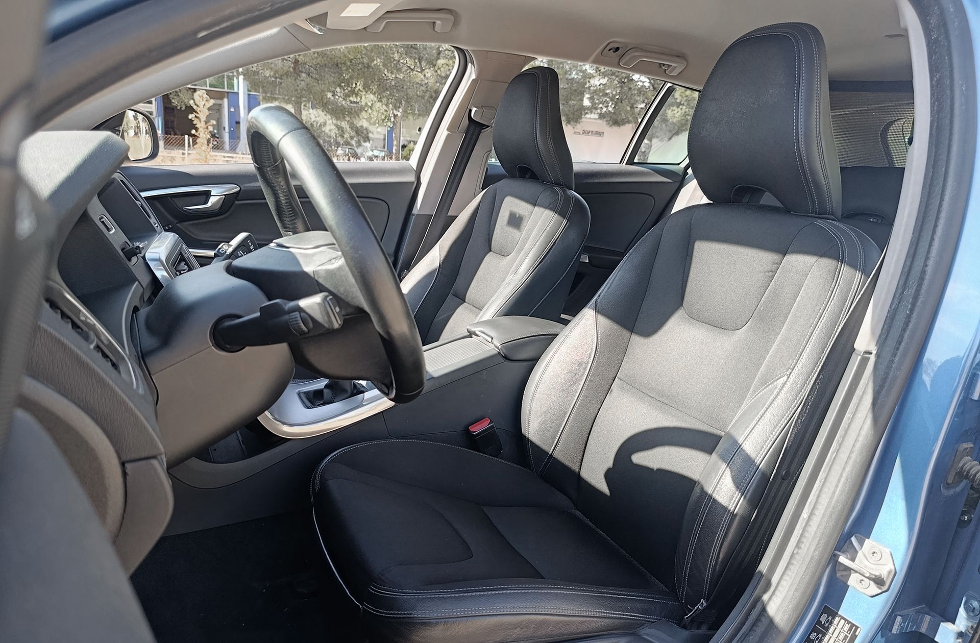 Volvo V60 D3 Momentum - foto 8