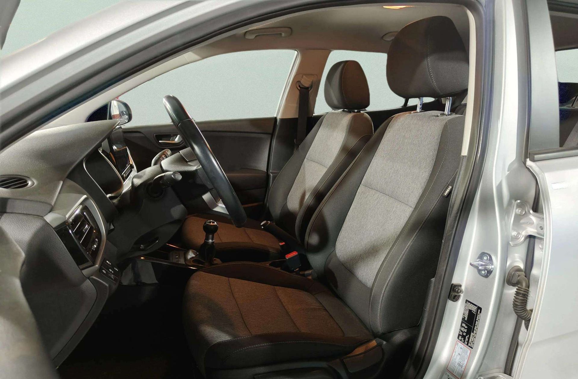 Kia Stonic 1.2 DPi Drive - foto 13