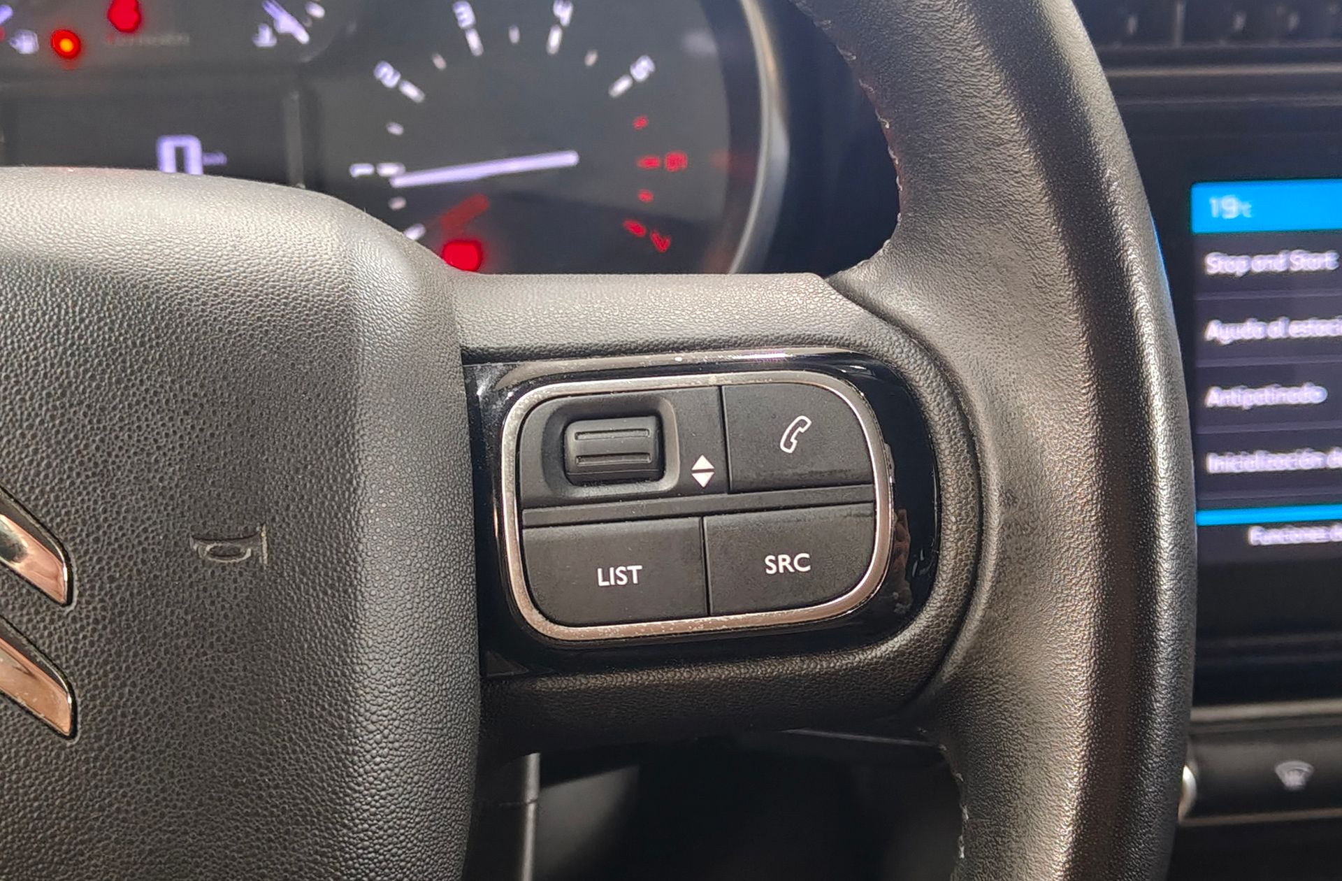 Citroën C3 Aircross PureTech 110 Plus - foto 34