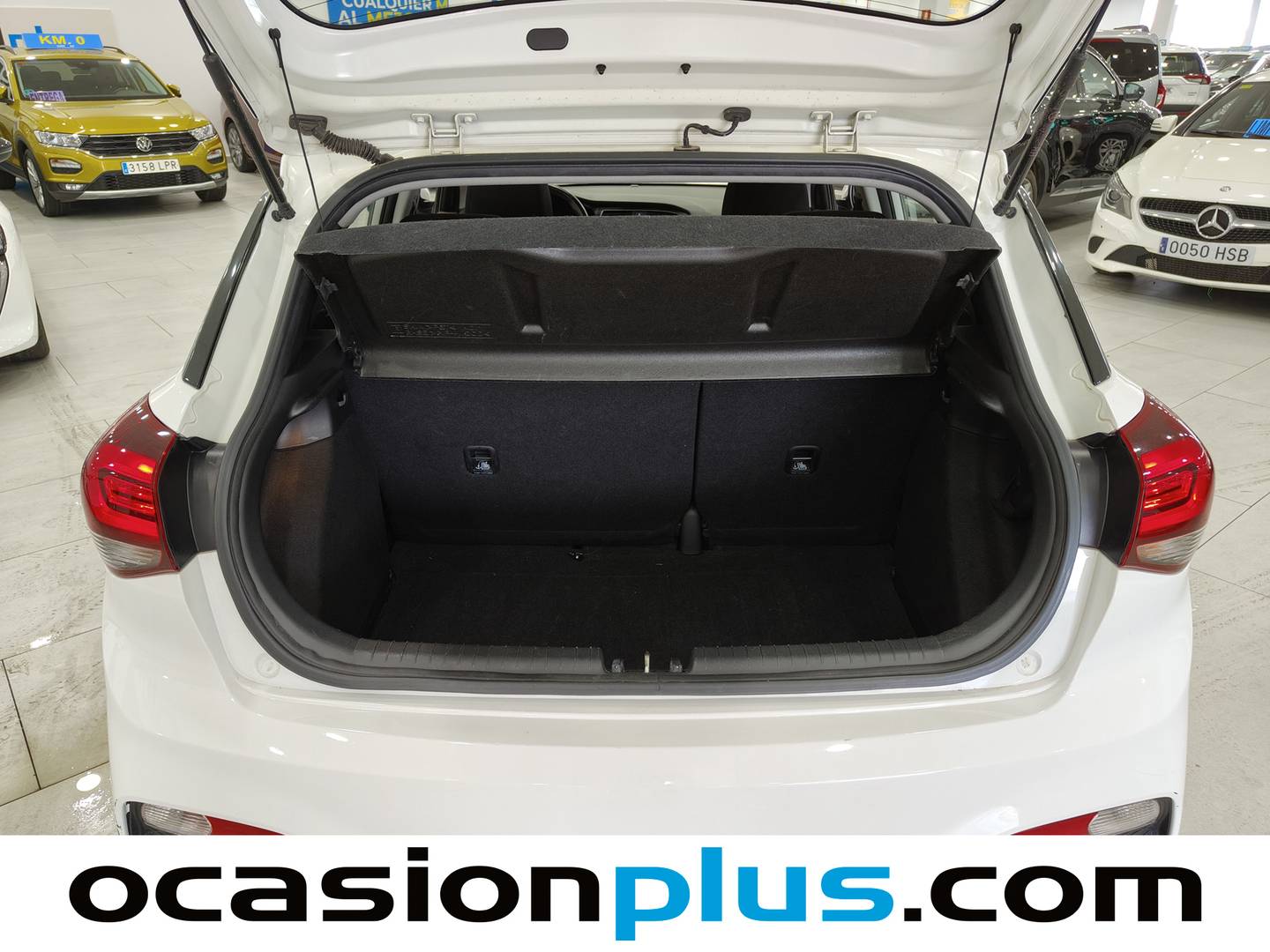 Foto Hyundai i20 Hyundai i20 1.2 MPI Essence LE  (75 CV)