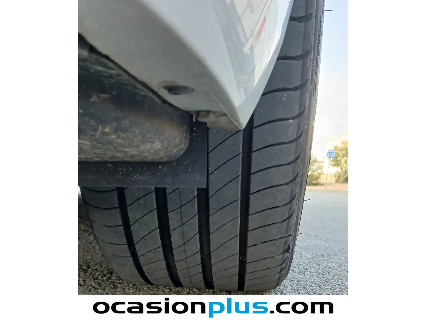 Foto Peugeot 308 Peugeot 308 Allure Hybrid eDCS6 (145 CV)