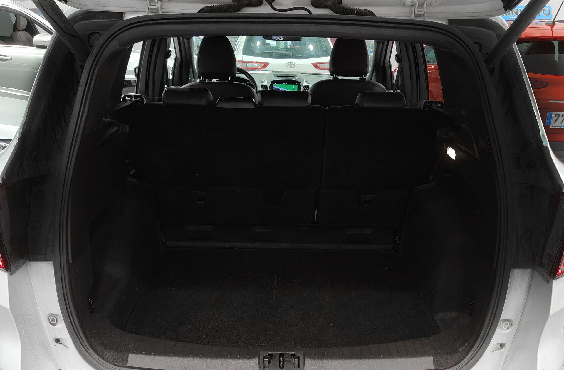 Ford Kuga 1.5 EcoBoost ST-Line 4x2 - foto 18