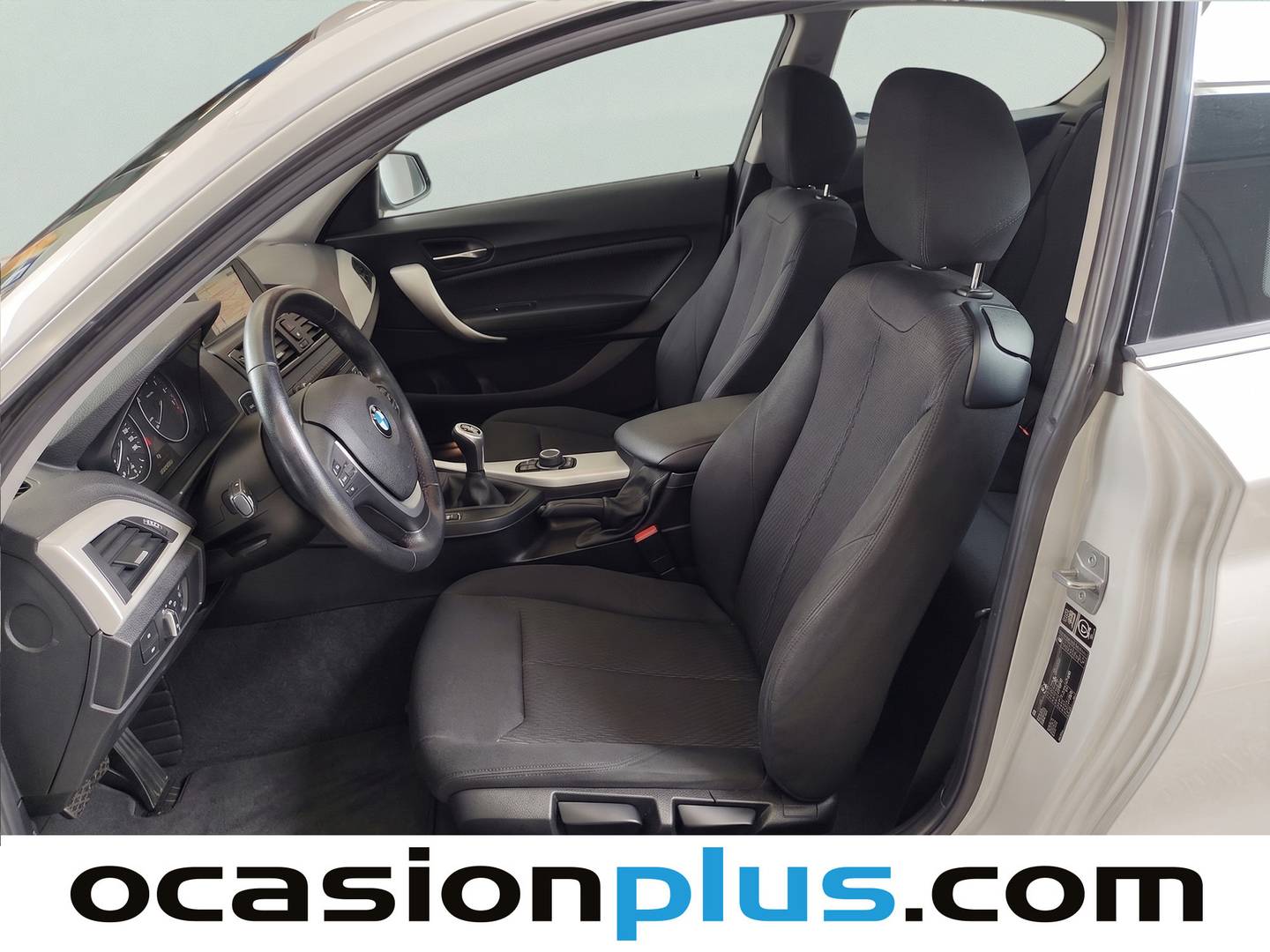 Foto asientos delanteros BMW Serie 1 BMW Serie 1 118d (143 CV)
