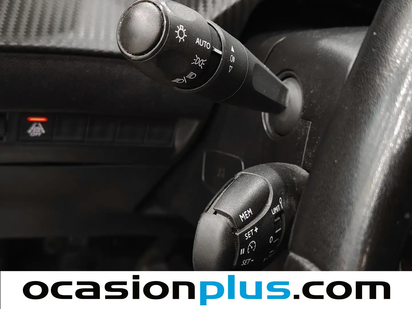 Foto Peugeot 2008 Peugeot 2008 PureTech 100 S&S Allure (100 CV)