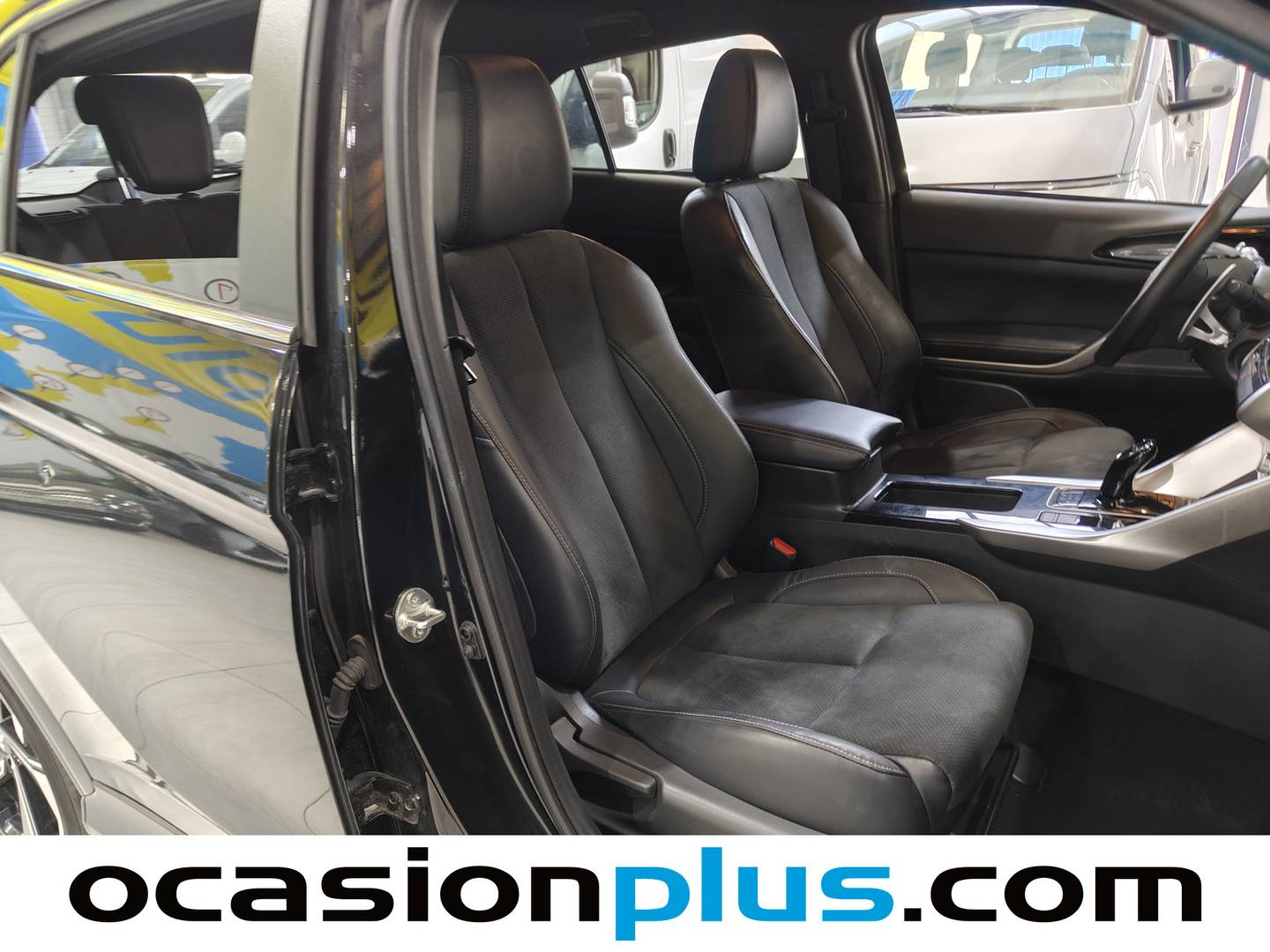 Foto Mitsubishi Eclipse Cross Mitsubishi Eclipse Cross 2.4 PHEV Kaiteki 4WD Auto (188 CV)