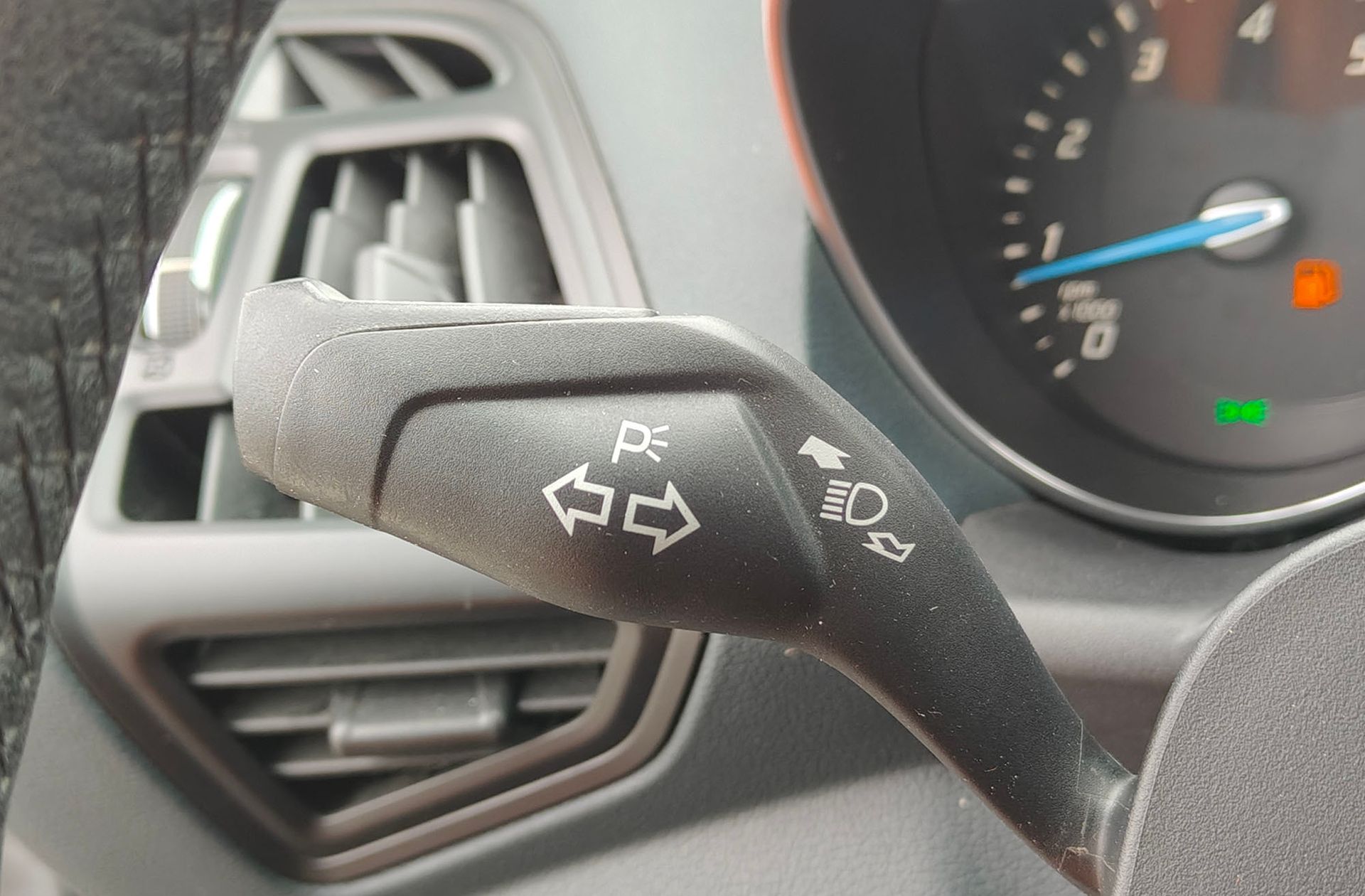 Ford C-Max 1.0 EcoBoost Trend - foto 21