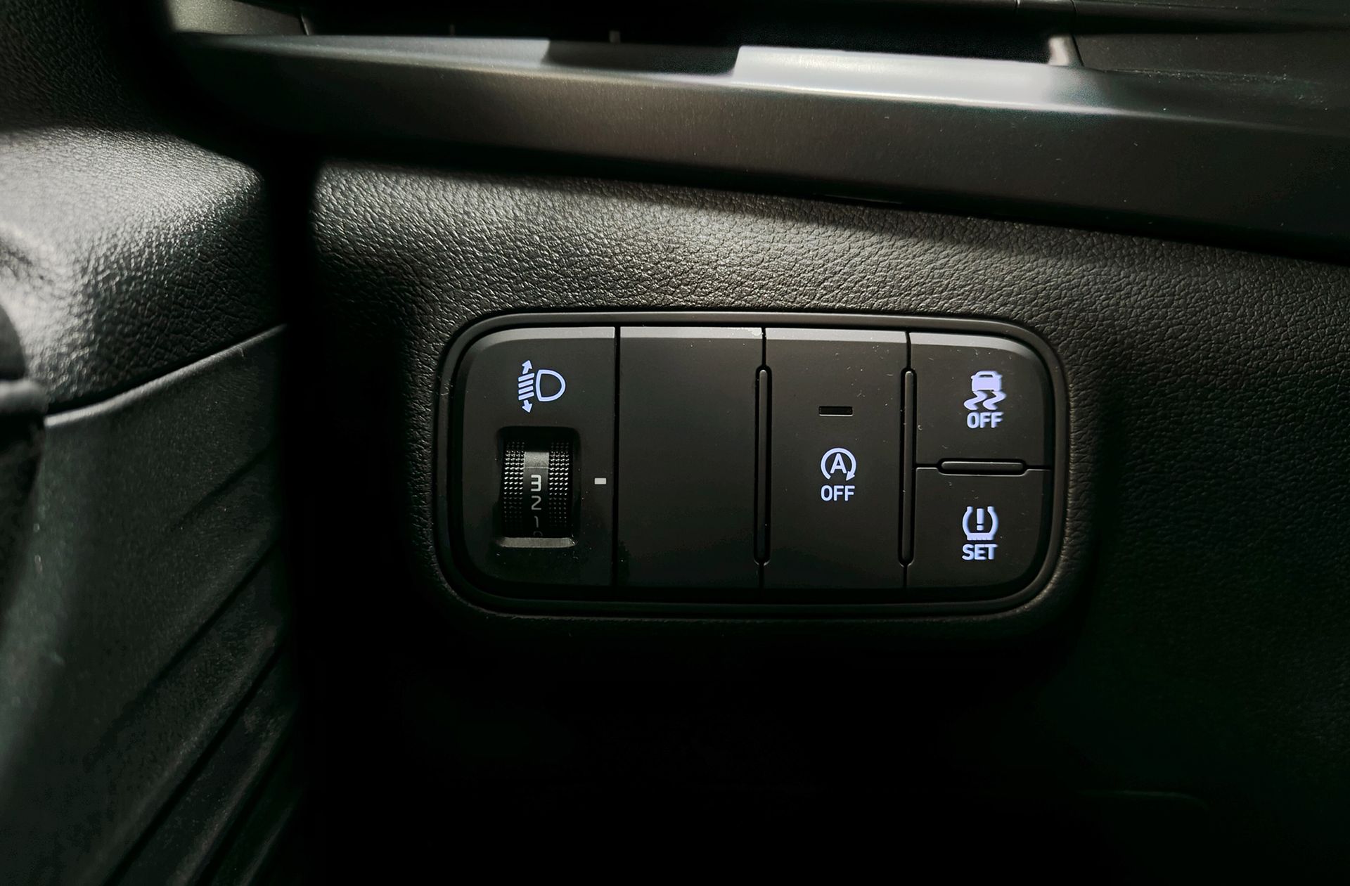 Hyundai Bayon 1.0 T-GDi 48V Tecno DCT - foto 24