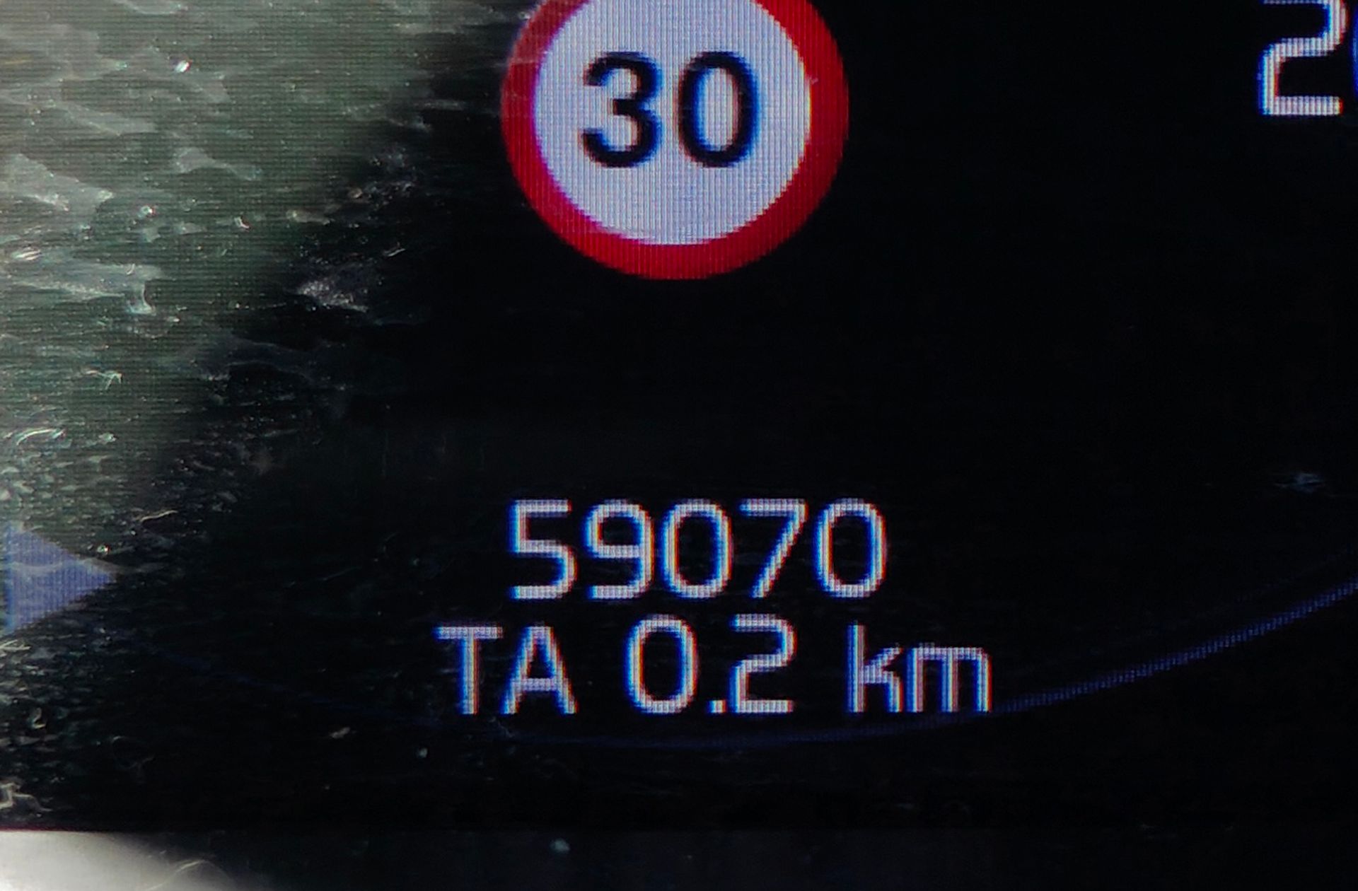 Volvo XC60 D4 Momentum - foto 9