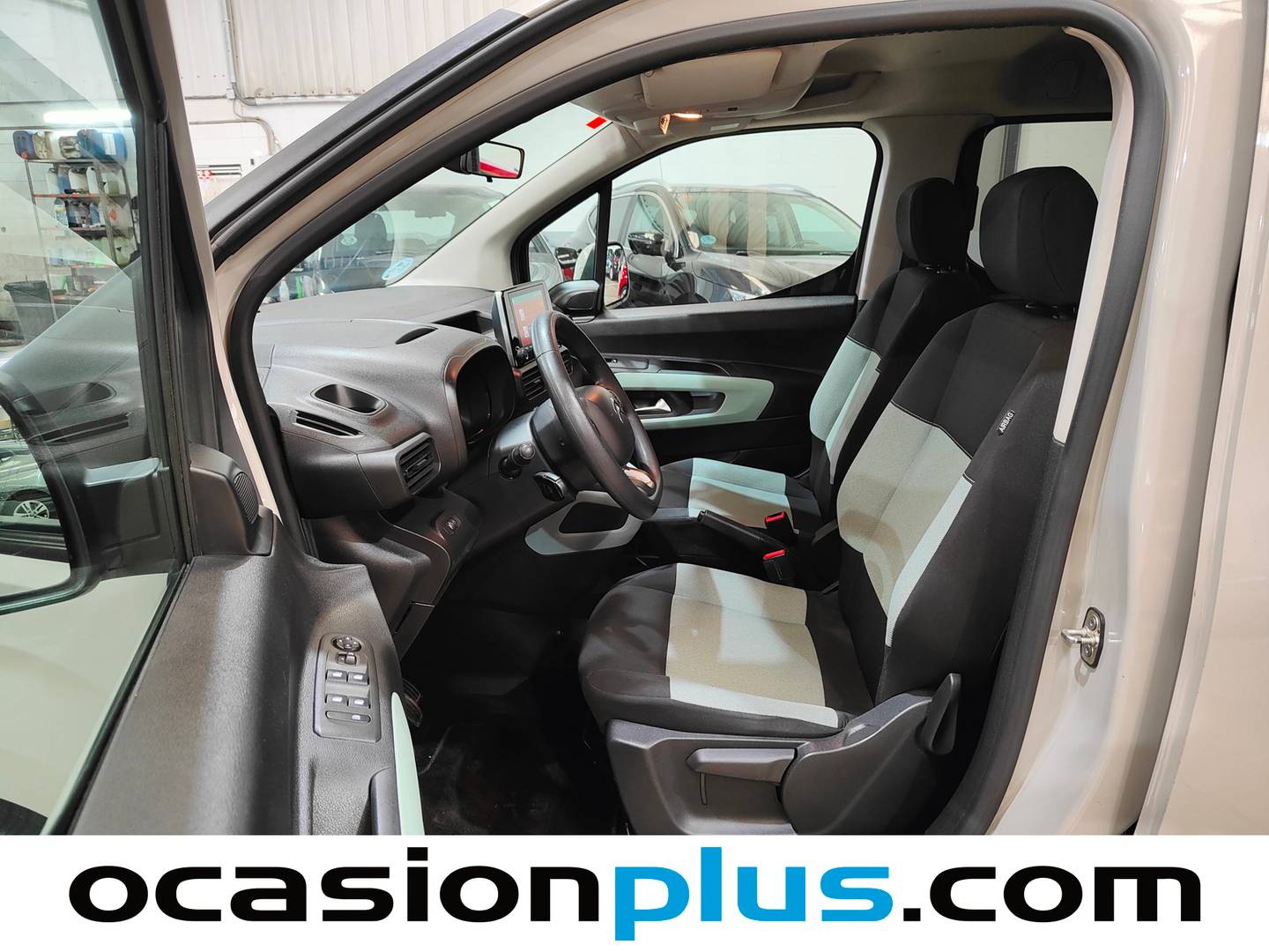 Foto asientos traseros Citroën Berlingo Citroën Berlingo Combi BlueHDi 100 Talla XL Feel (100 CV) 7 PLAZAS