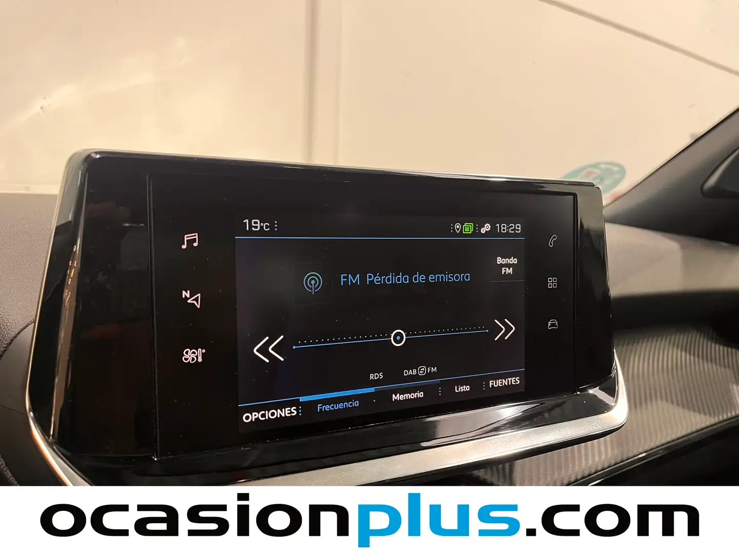 Foto Peugeot 2008 Peugeot 2008 PureTech 100 S&S Allure (100 CV)