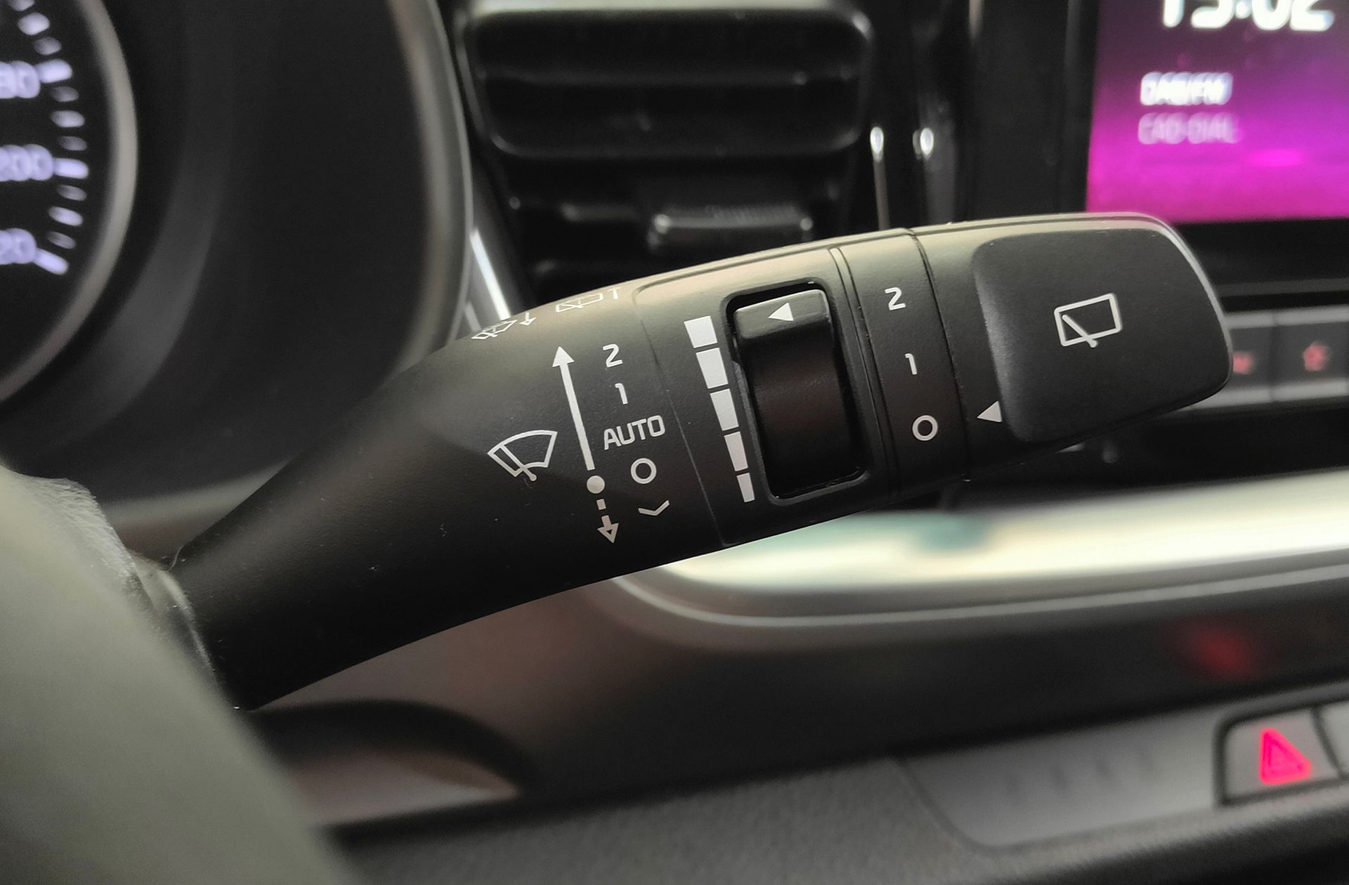 Kia Stonic 1.0 T-GDi MHEV Drive - foto 28