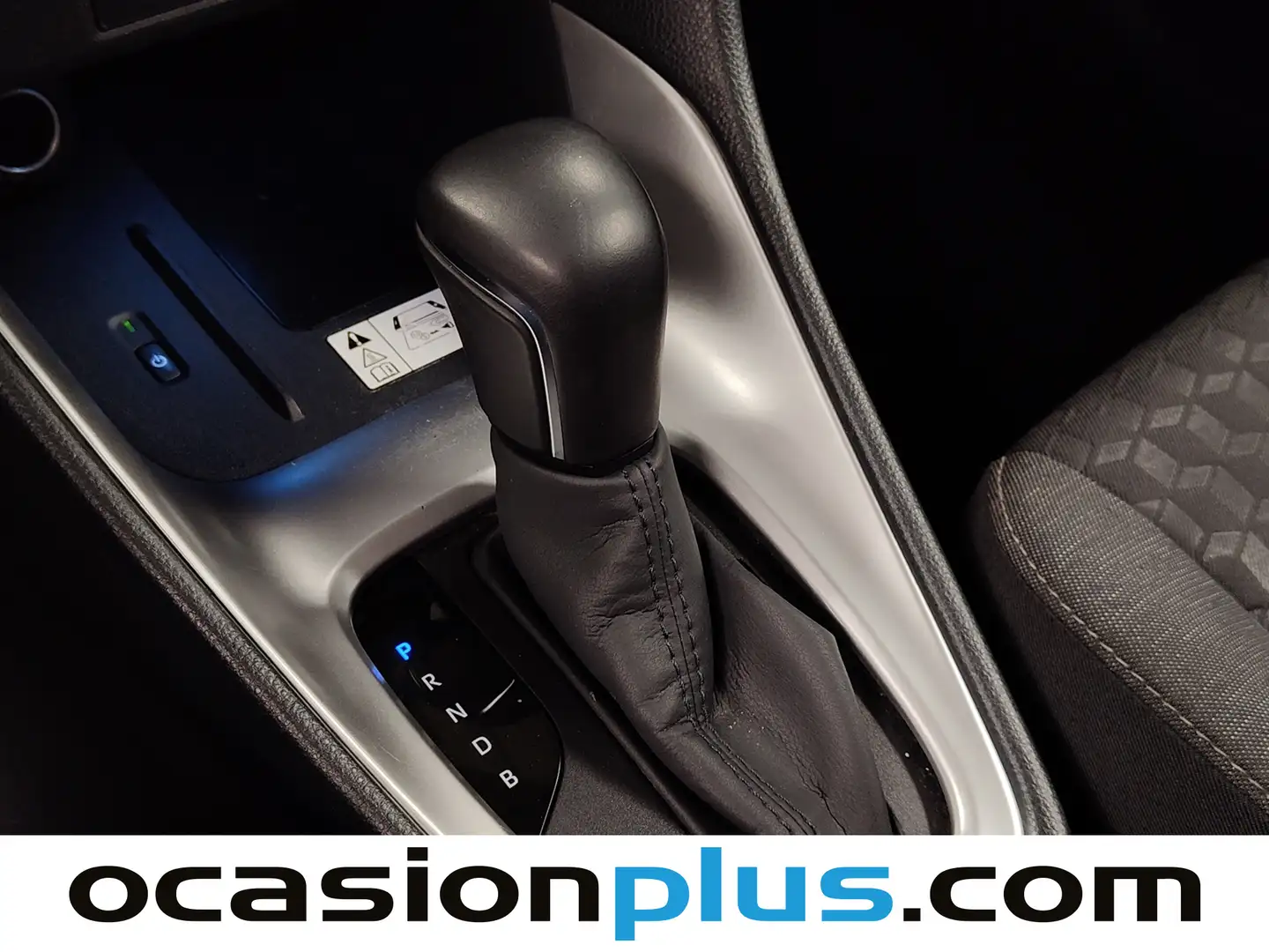 Foto Toyota Yaris Toyota Yaris 120H Business Plus (116 CV)