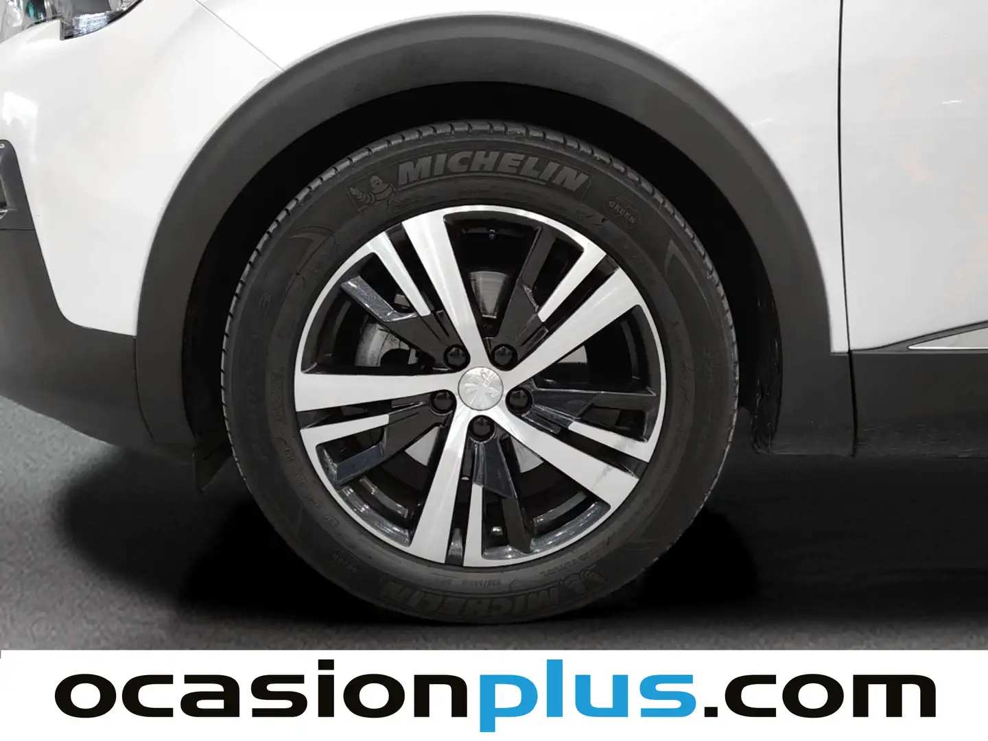 Foto Peugeot 3008 Peugeot 3008 PureTech 130 Allure EAT8  (130 CV)