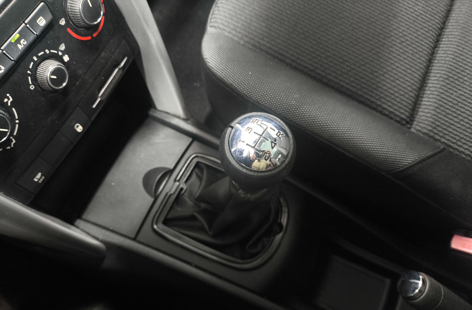 Peugeot 207 SW 1.6 HDi Active FAP - foto 5