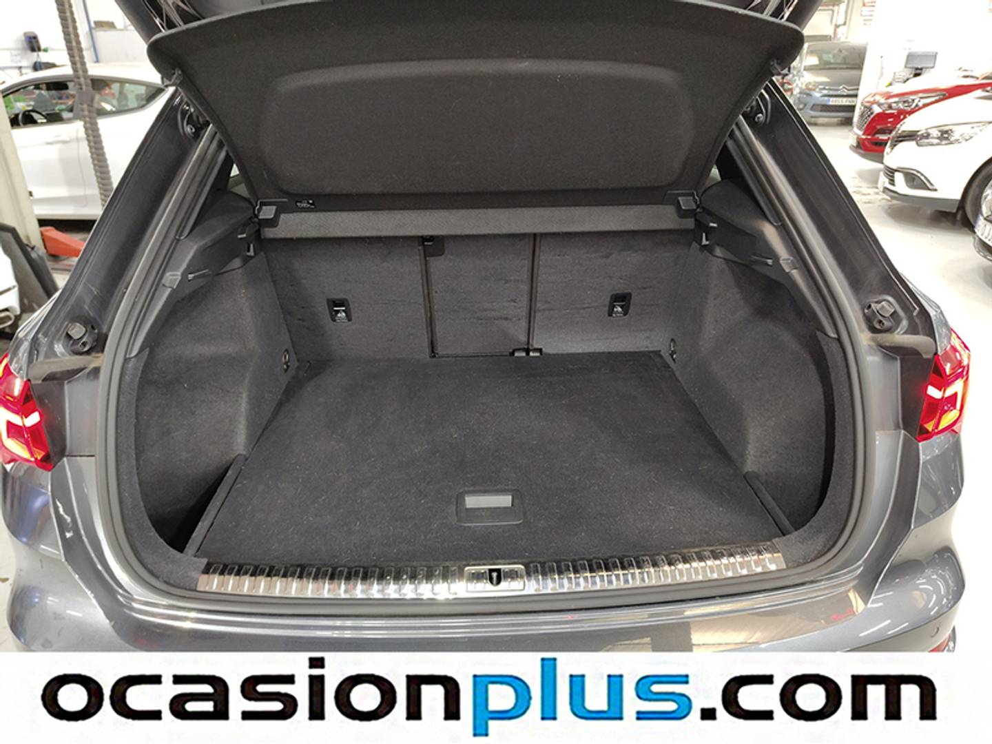 Foto Audi Q3 Audi Q3 Black line 35 TDI  Pack S-line (150 CV) S tronic