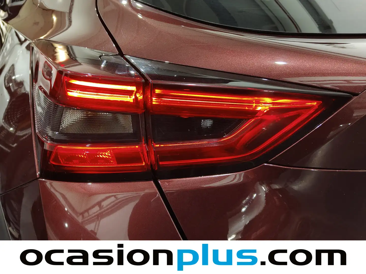 Foto Nissan JUKE Nissan Juke DIG-T N-Connecta 4x2 DCT 84 kW (114 CV)