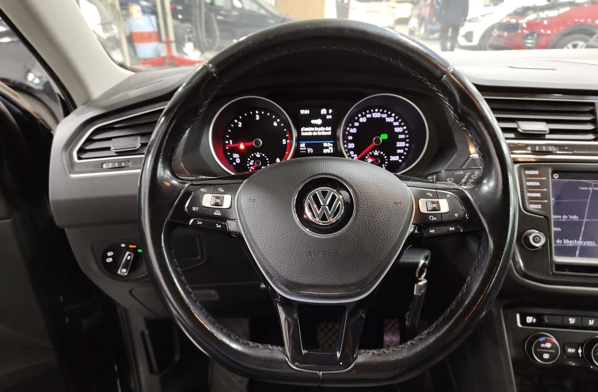 Volkswagen Tiguan Advance 2.0 TDI DSG - foto 22