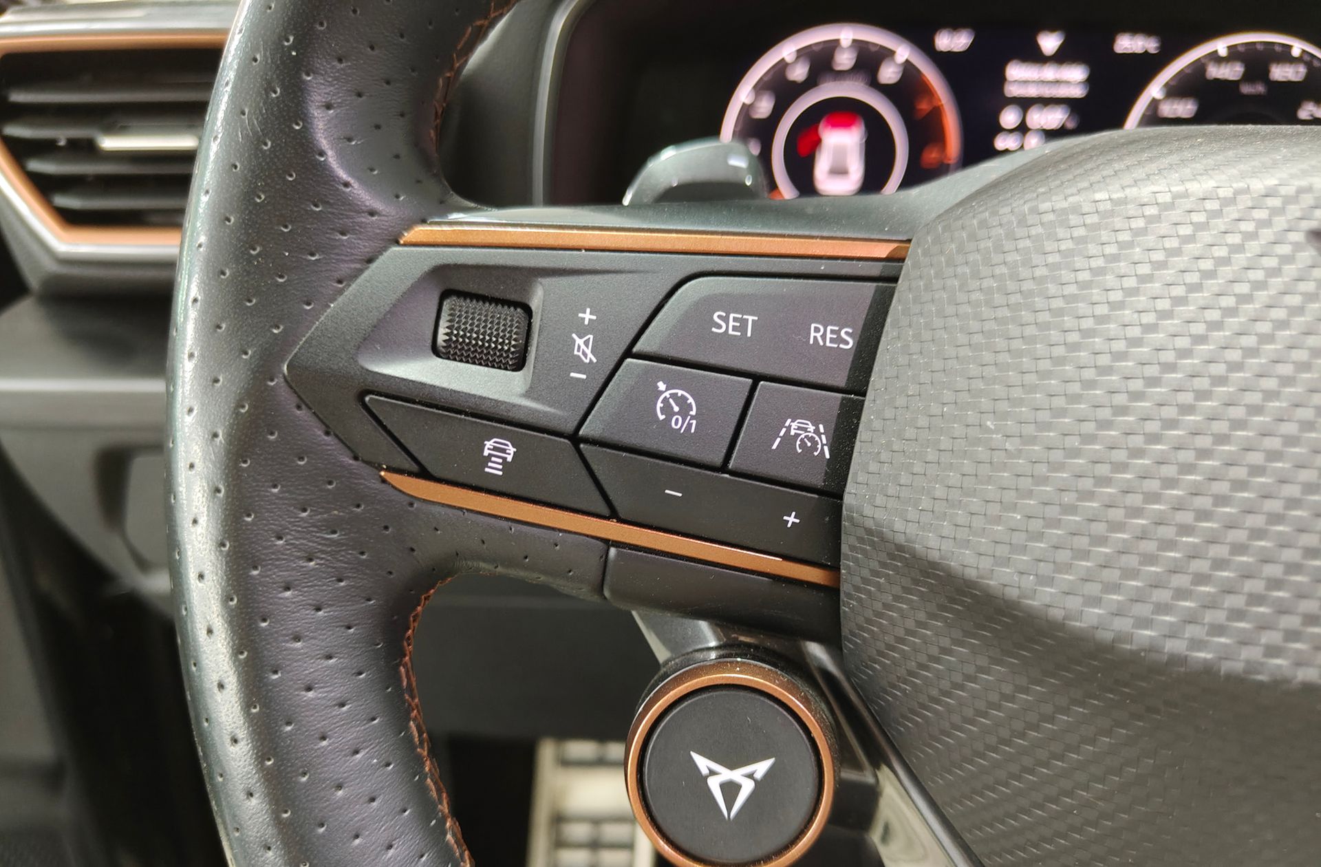Cupra León 2.0 TSI DSG - foto 33