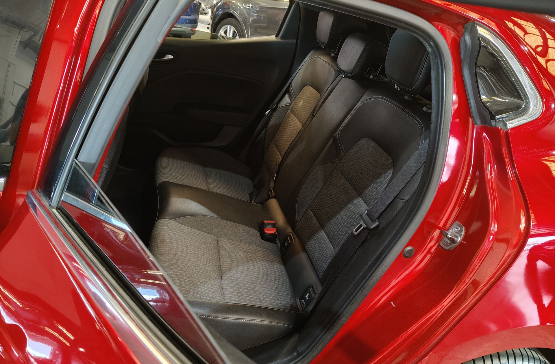 Renault Clio Techno TCe - foto 14