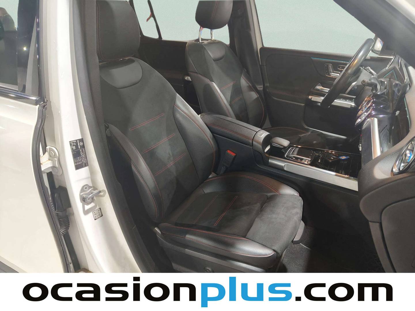 Foto Mercedes GLB Mercedes-Benz GLB 200 d (150 CV) Pack AMG