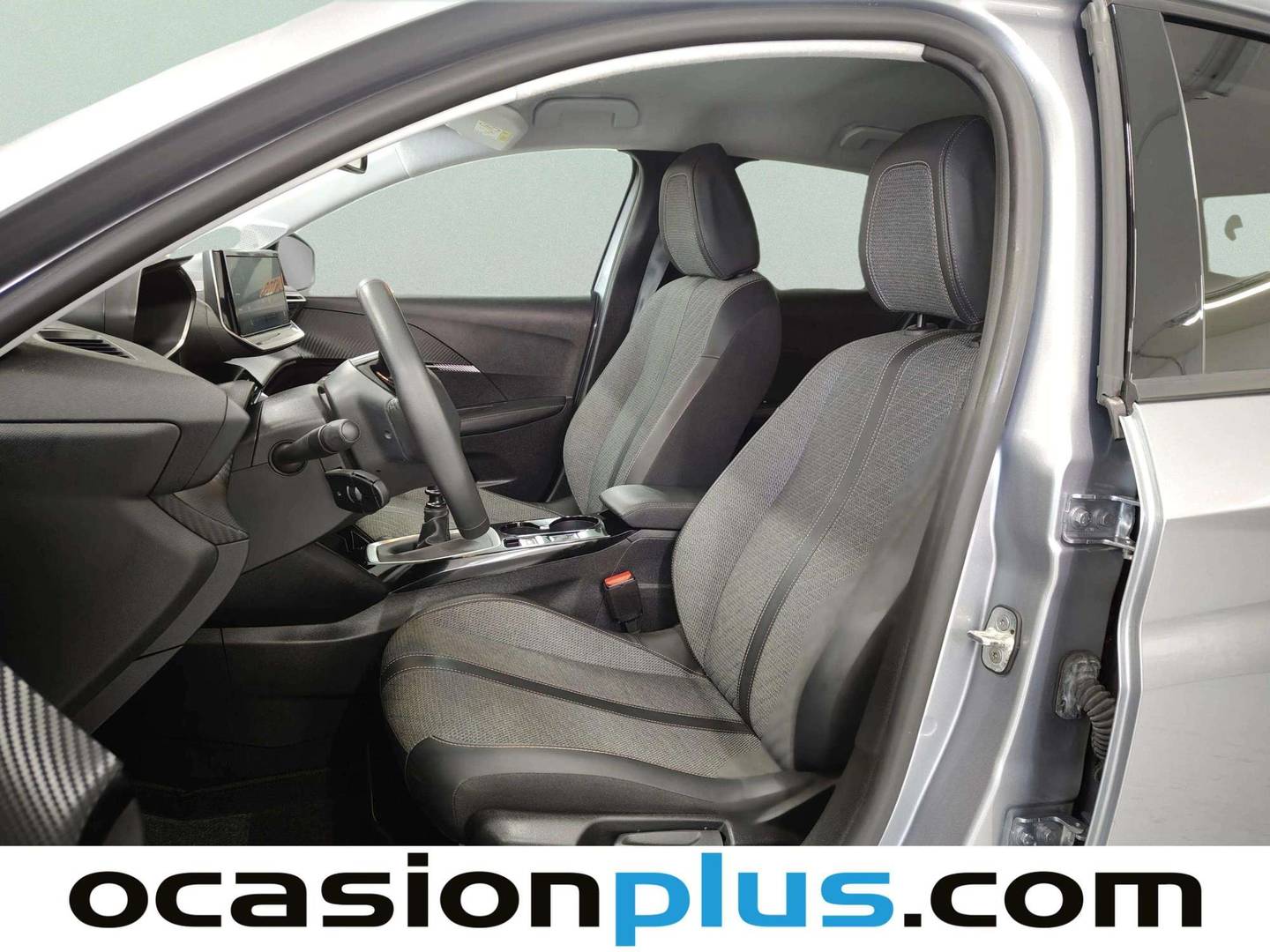 Foto asientos delanteros Peugeot 208 Peugeot 208 PureTech 100 Allure (100 CV)