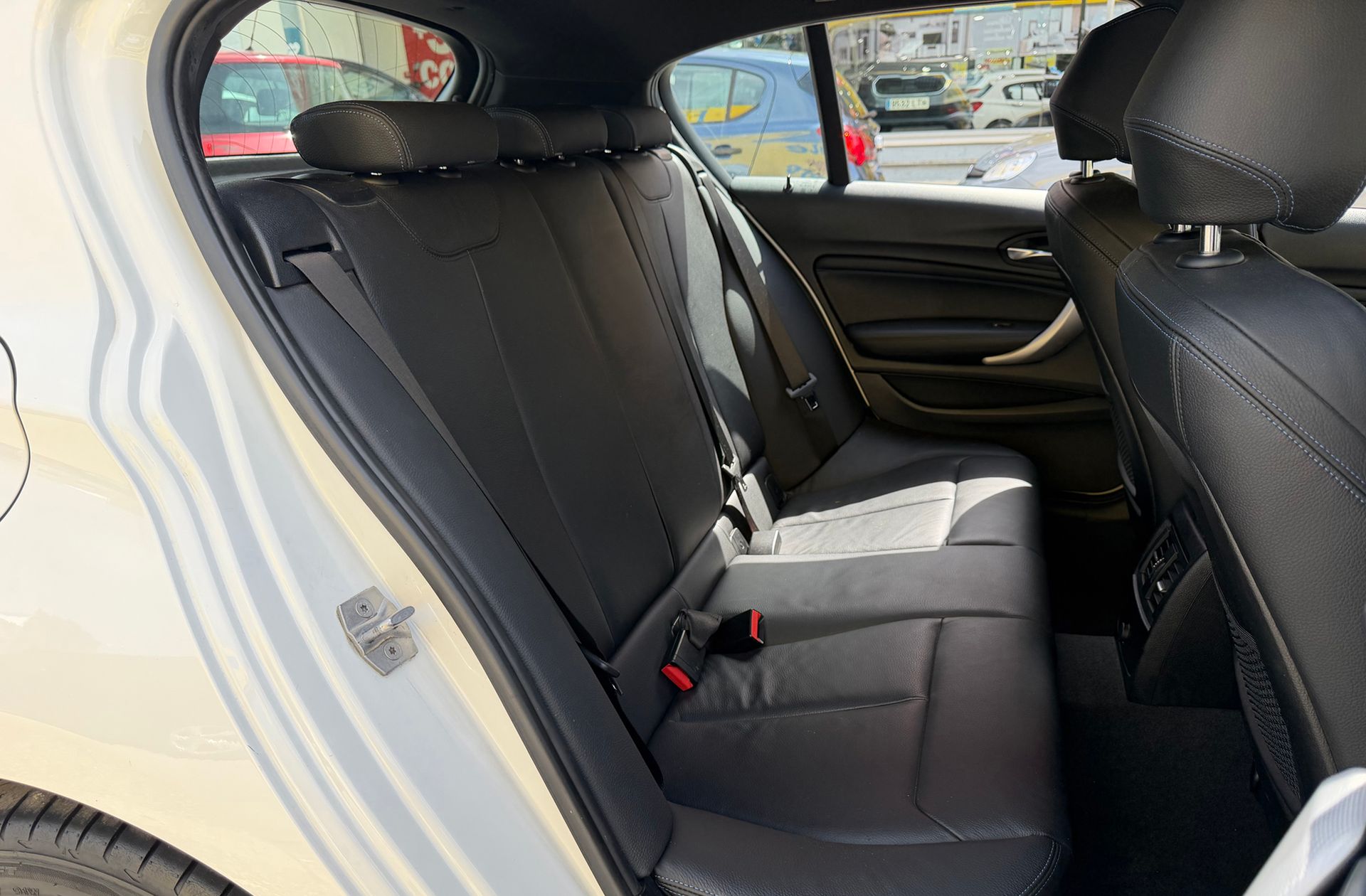 BMW Serie 1 116d Pack M - foto 20